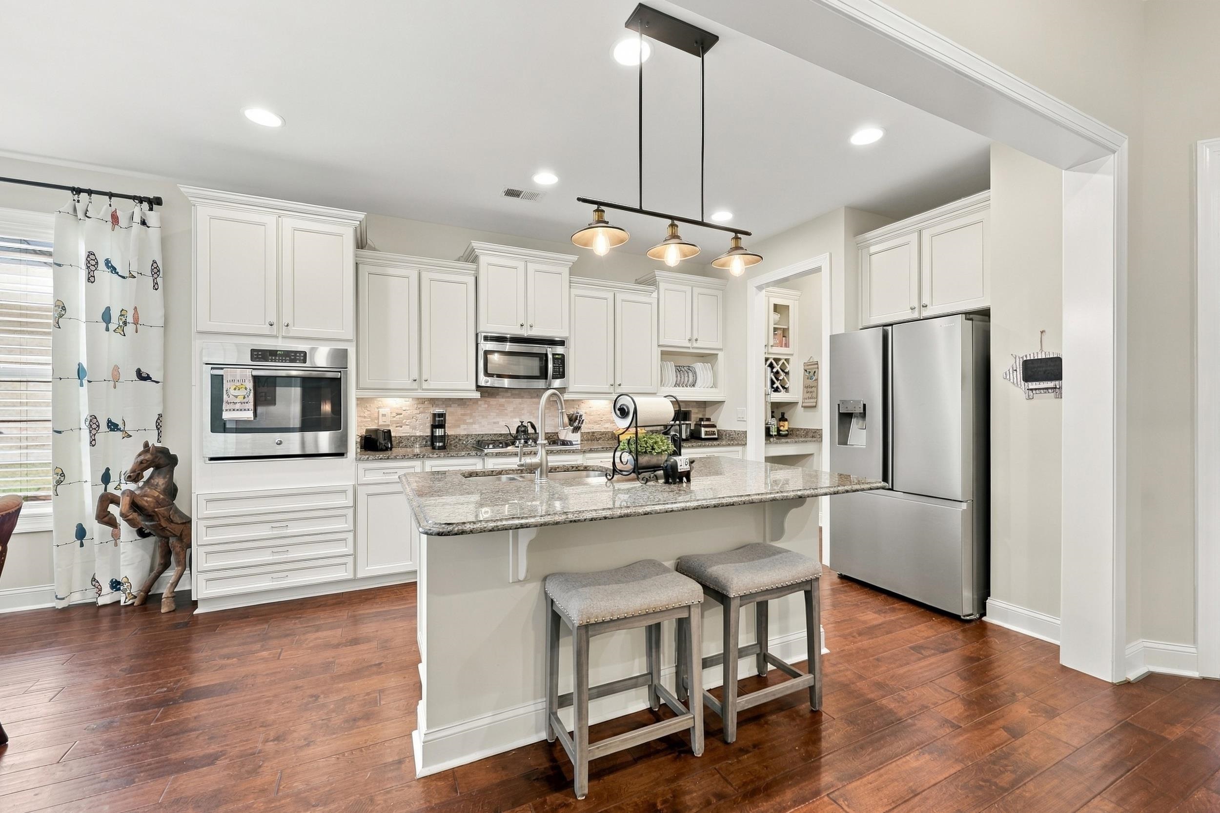1470 Suncrest Dr. Property Photo 10