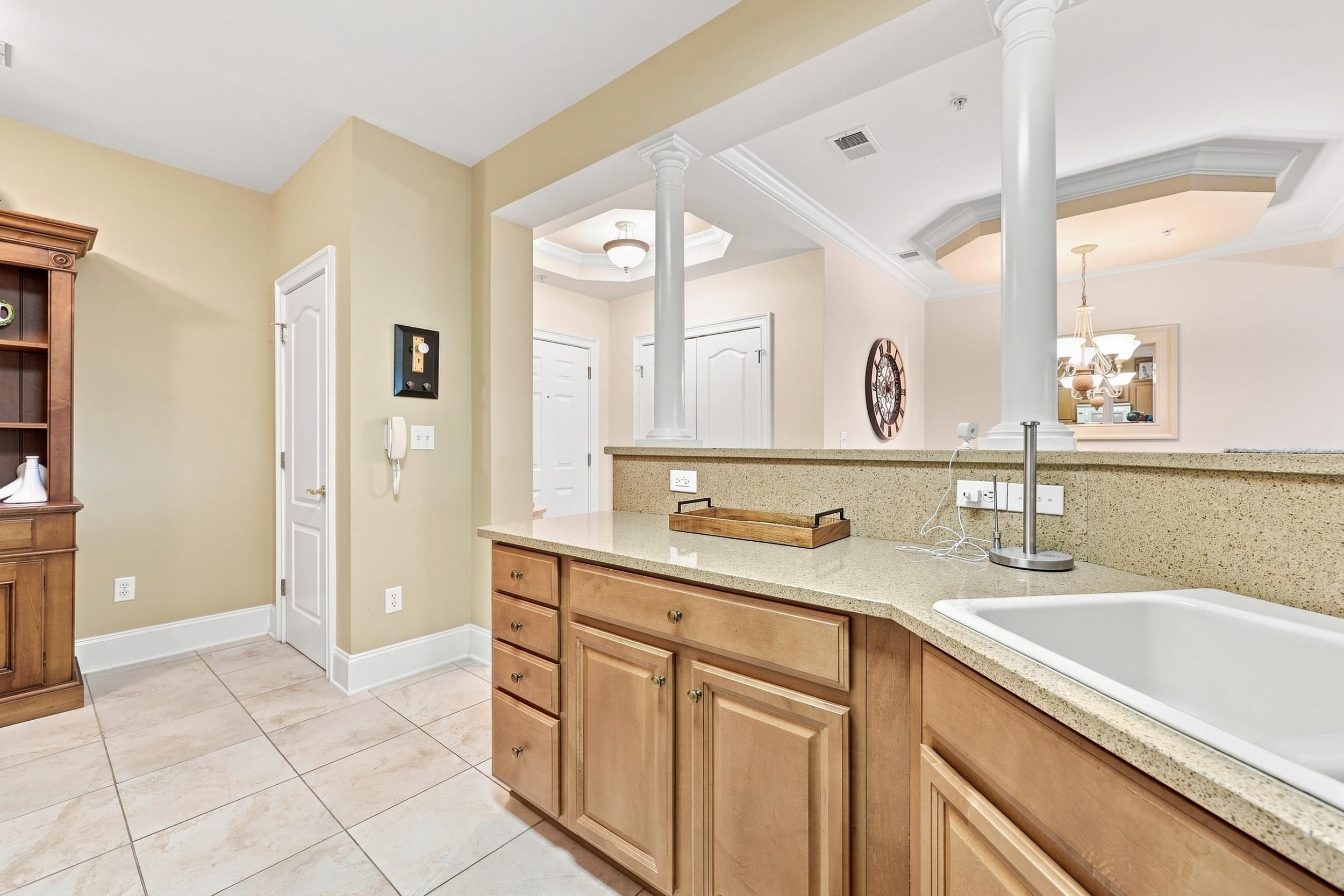 2180 Waterview Dr. Property Photo 9
