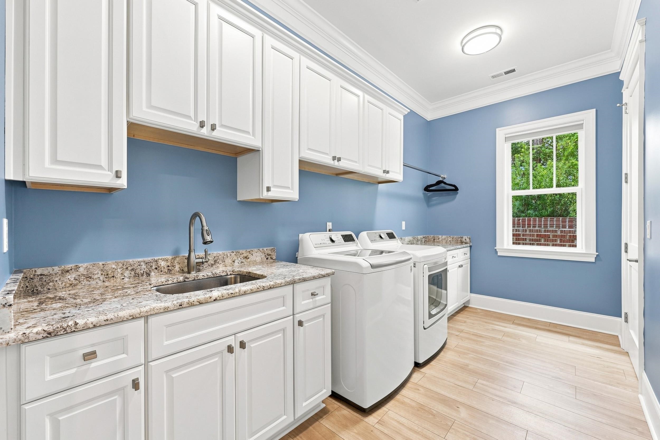 5185 Alwoodley Ln. Property Photo 24