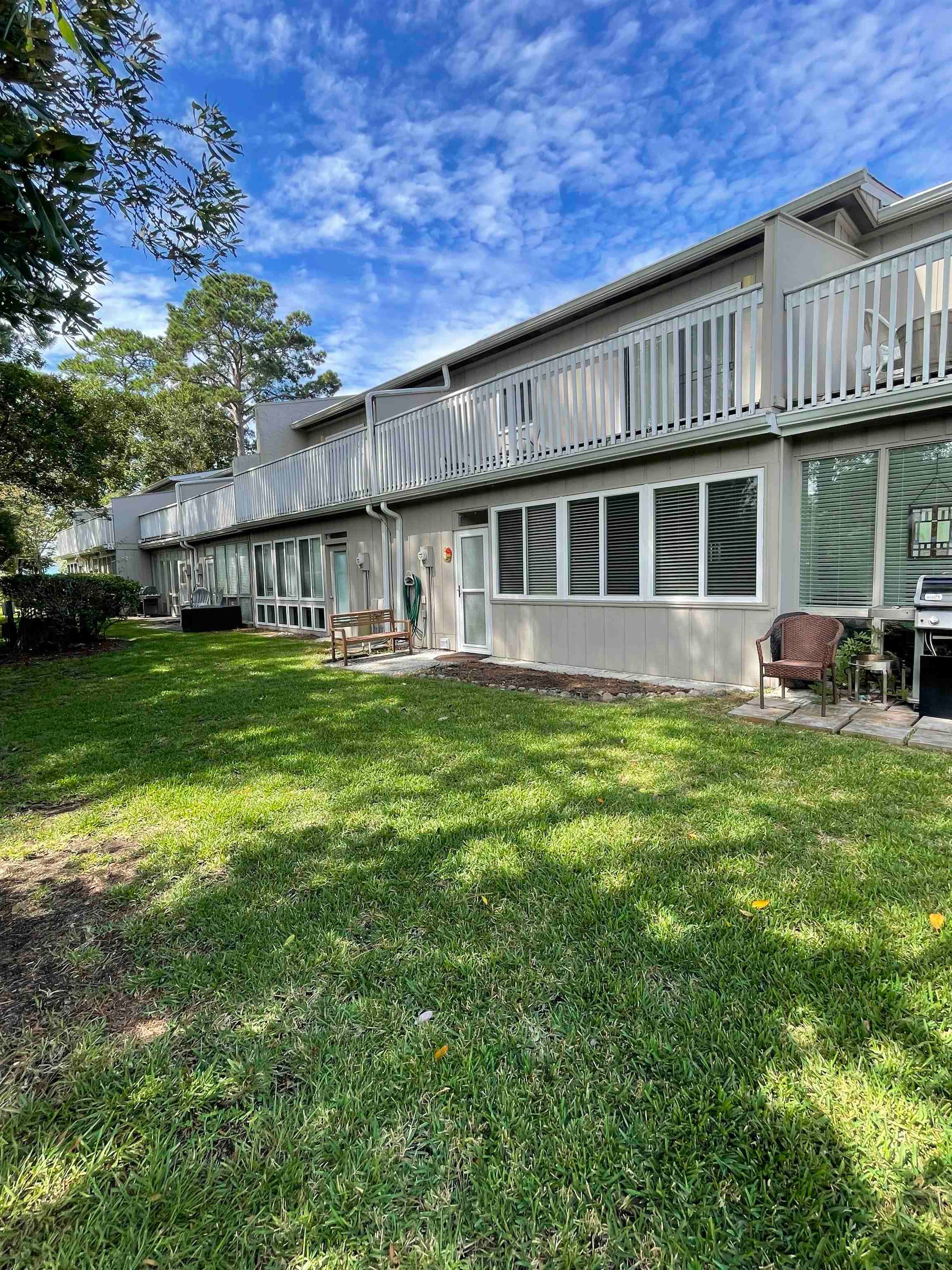 910 Villa Dr. Property Photo 5