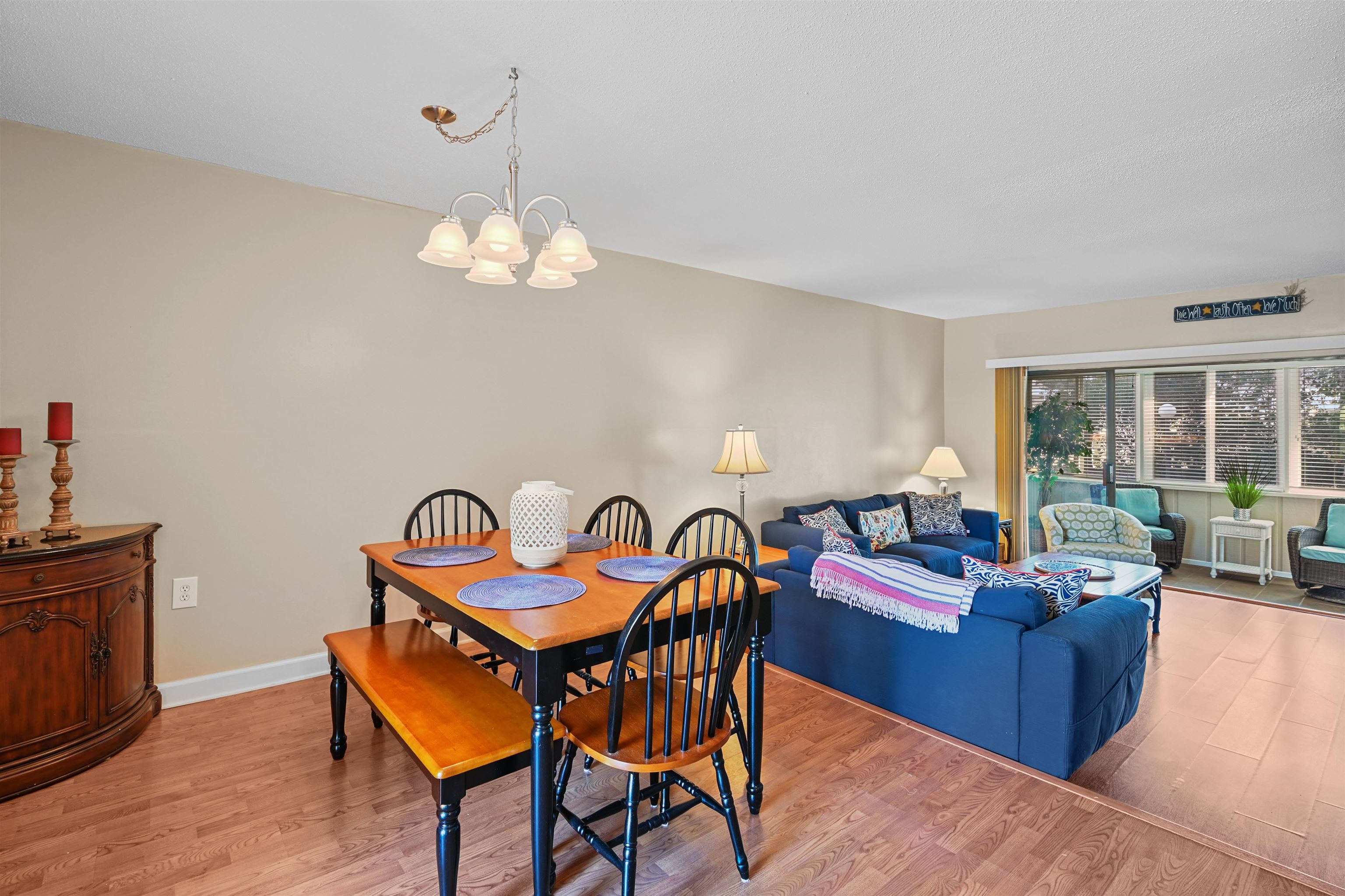 910 Villa Dr. Property Photo 16