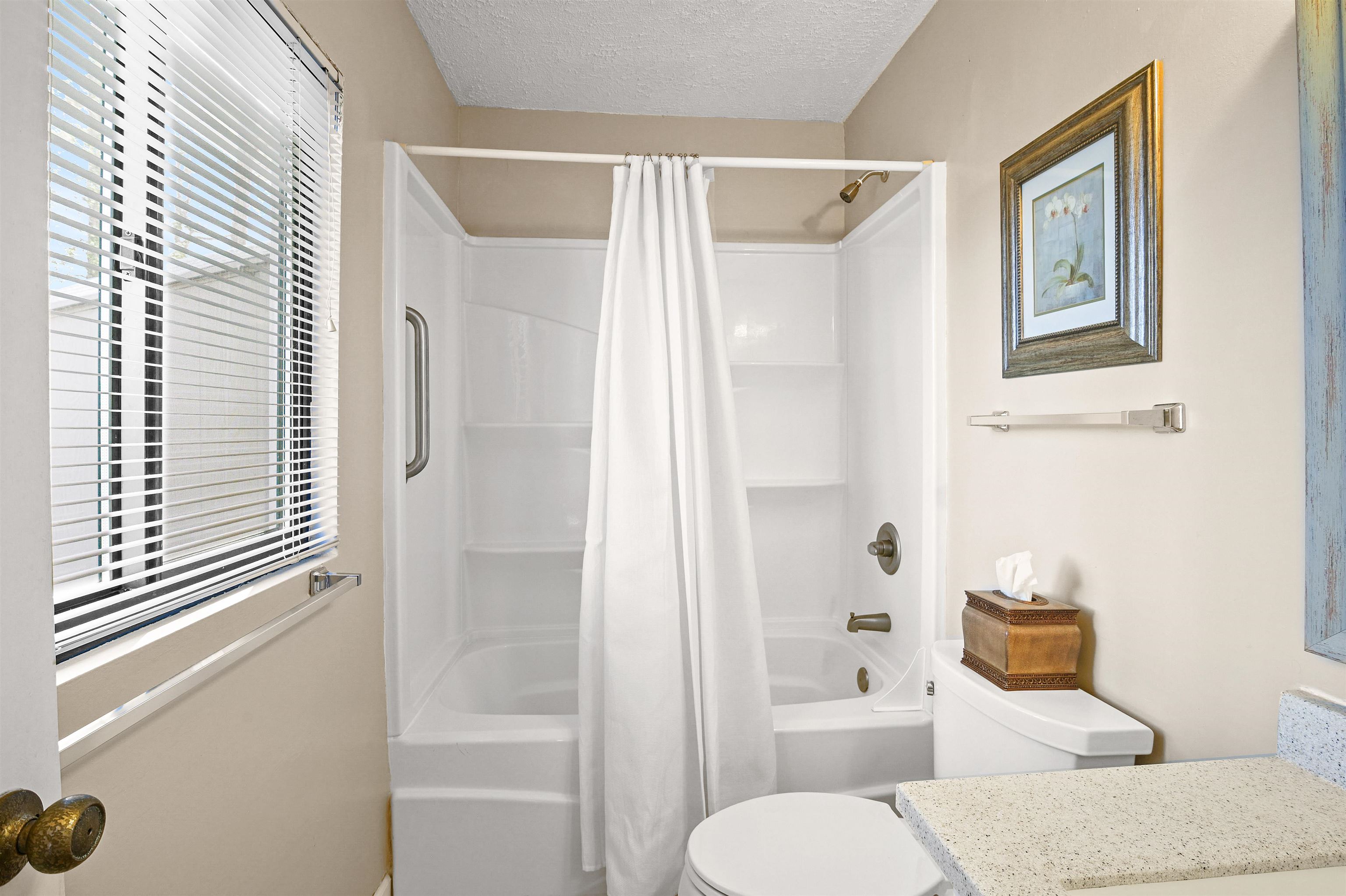 910 Villa Dr. Property Photo 37