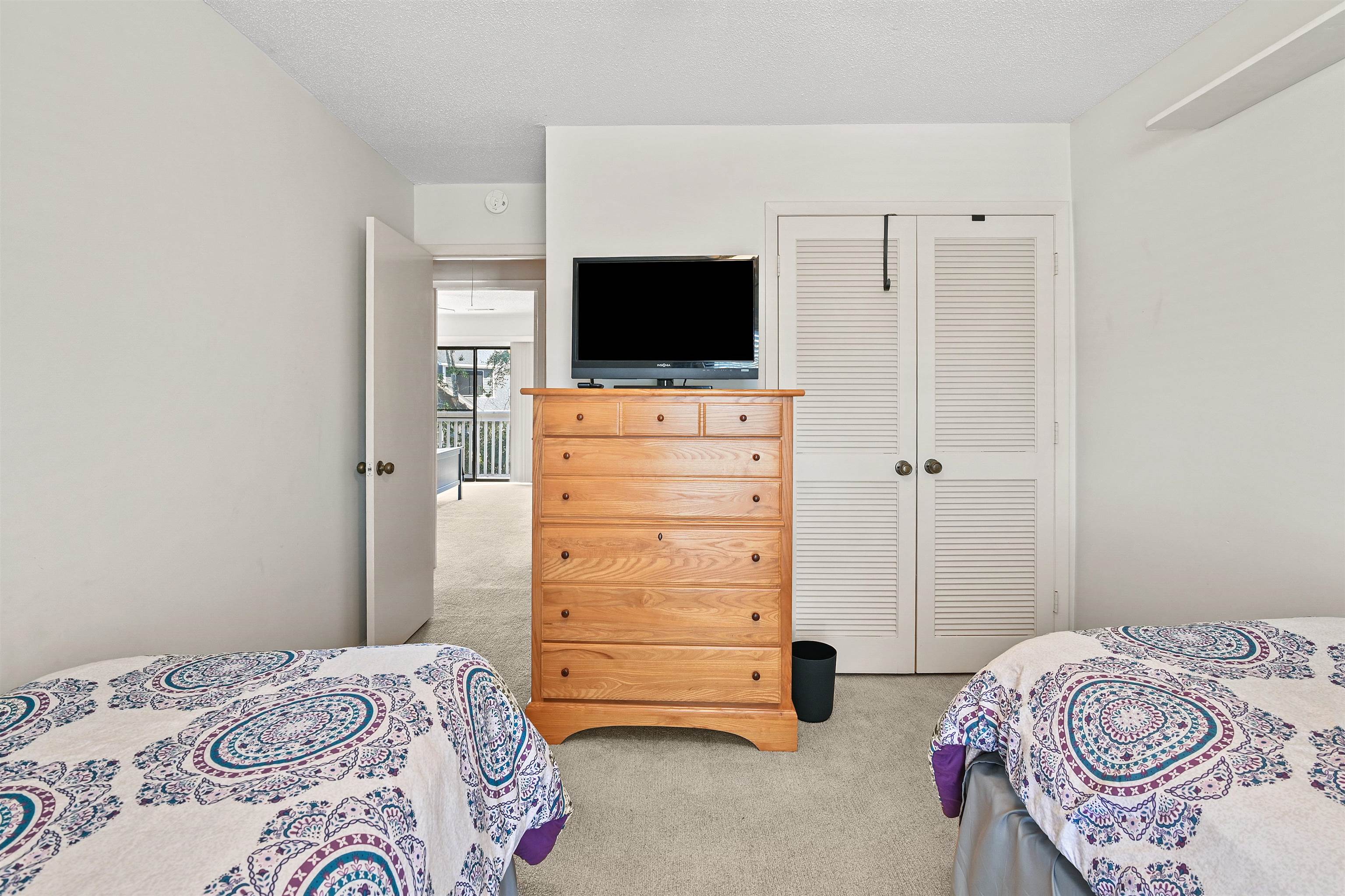 910 Villa Dr. Property Photo 43