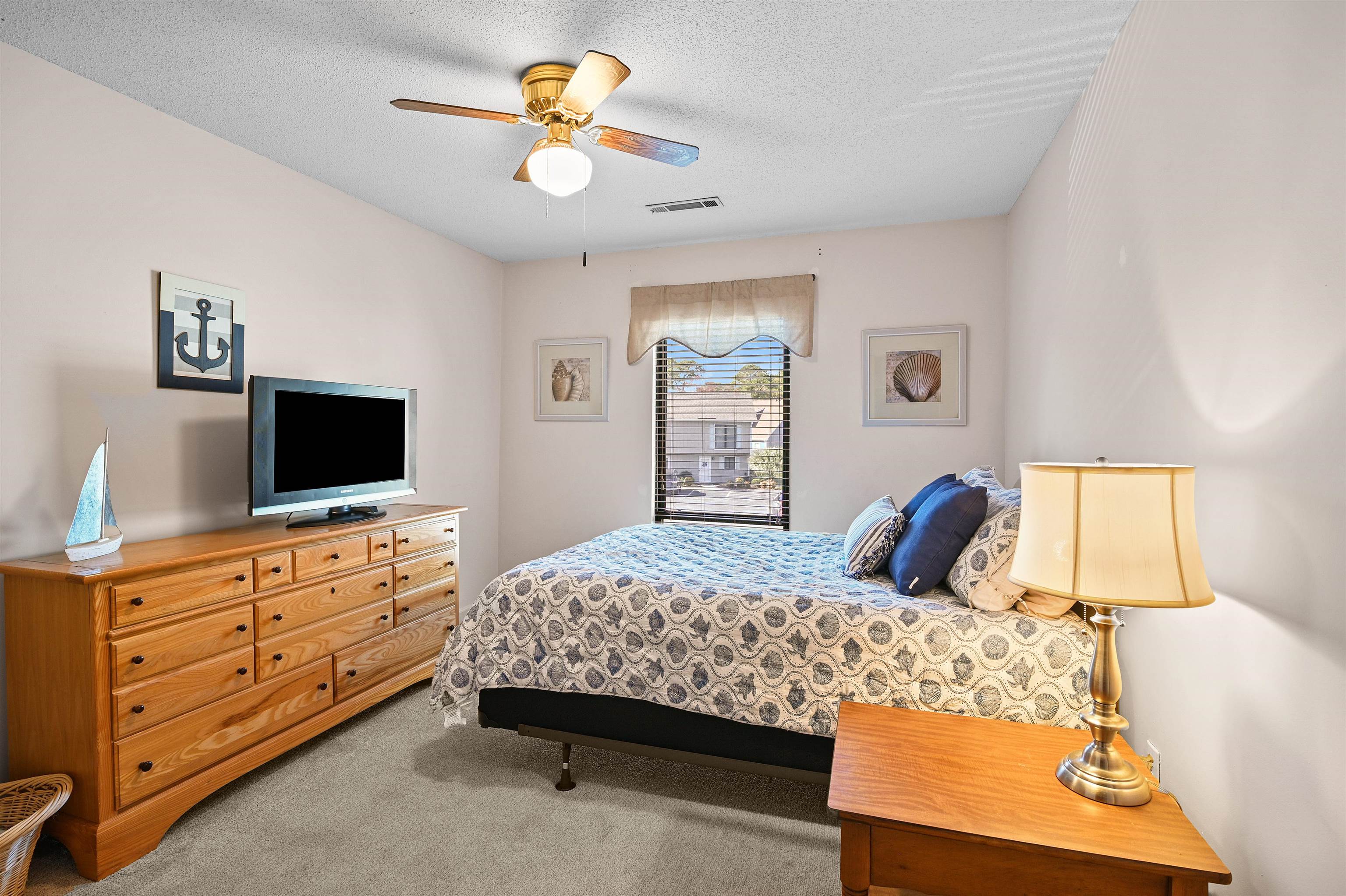 910 Villa Dr. Property Photo 47