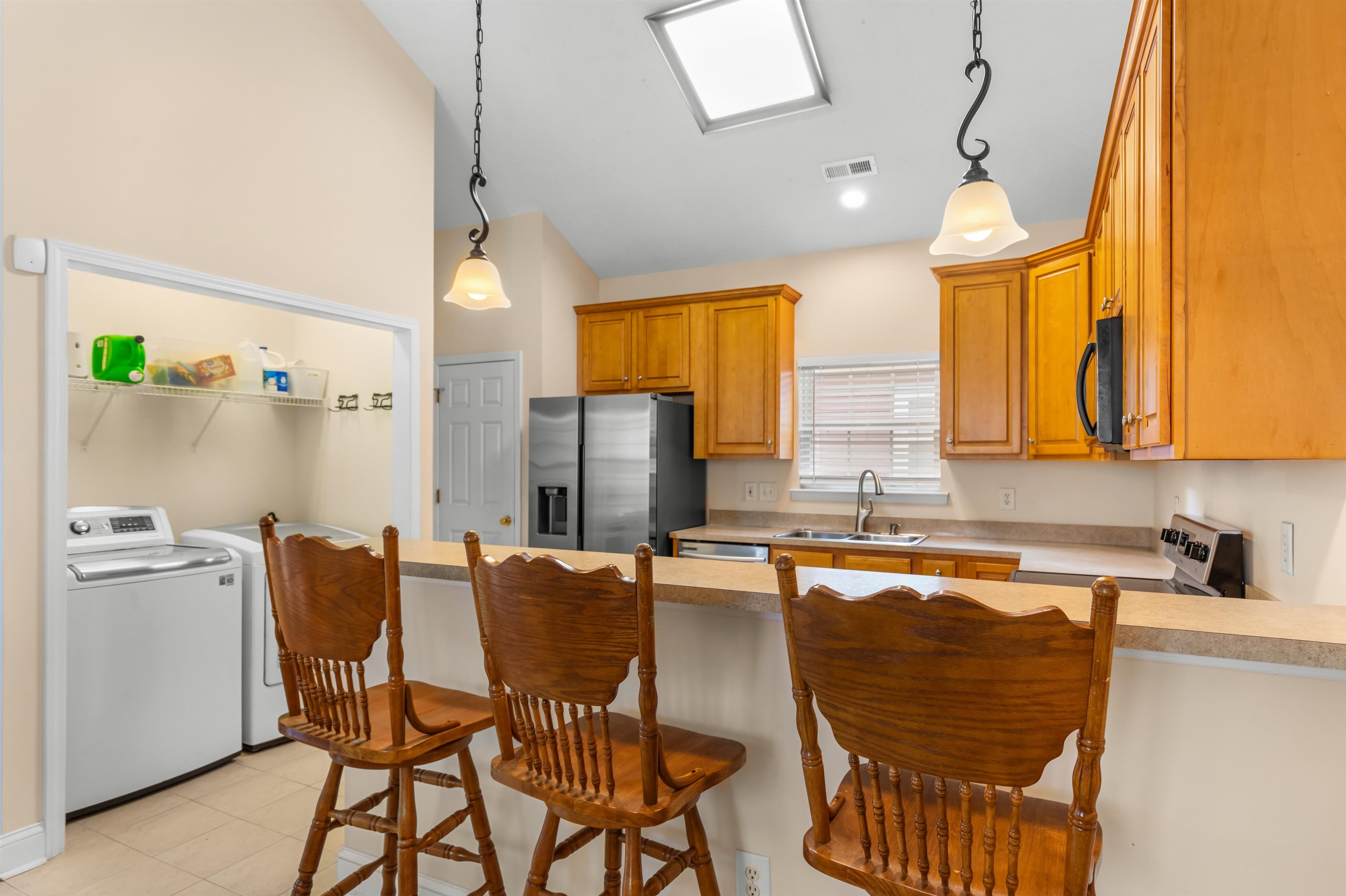 169 Foxpath Loop Property Photo 8