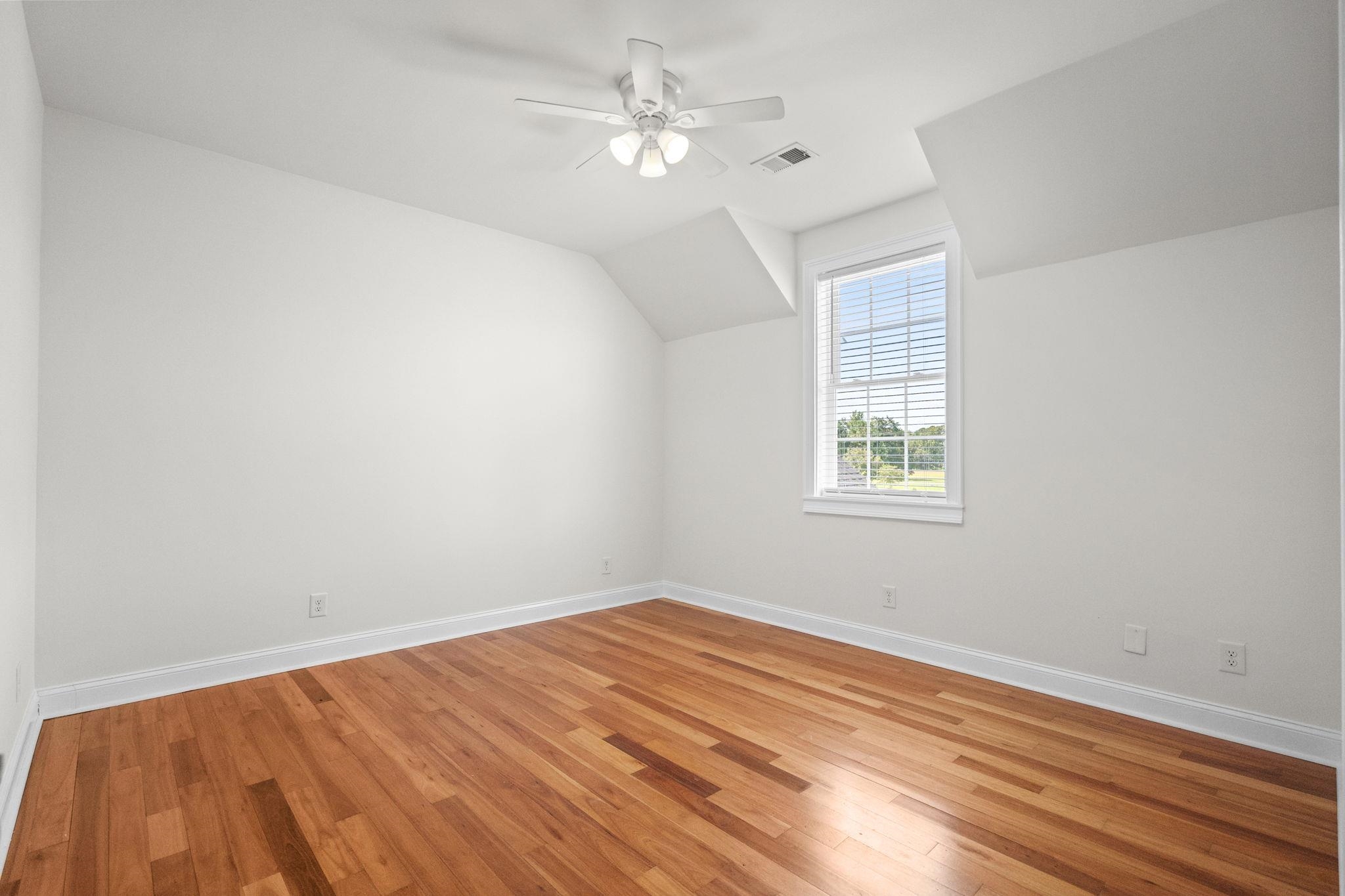 217 Chapel Ridge Circle Property Photo 28