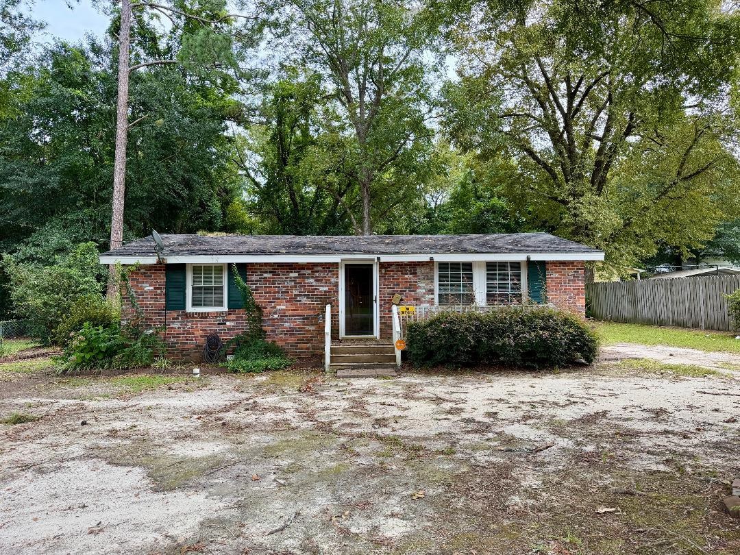 806 Windsor Way Property Photo 3
