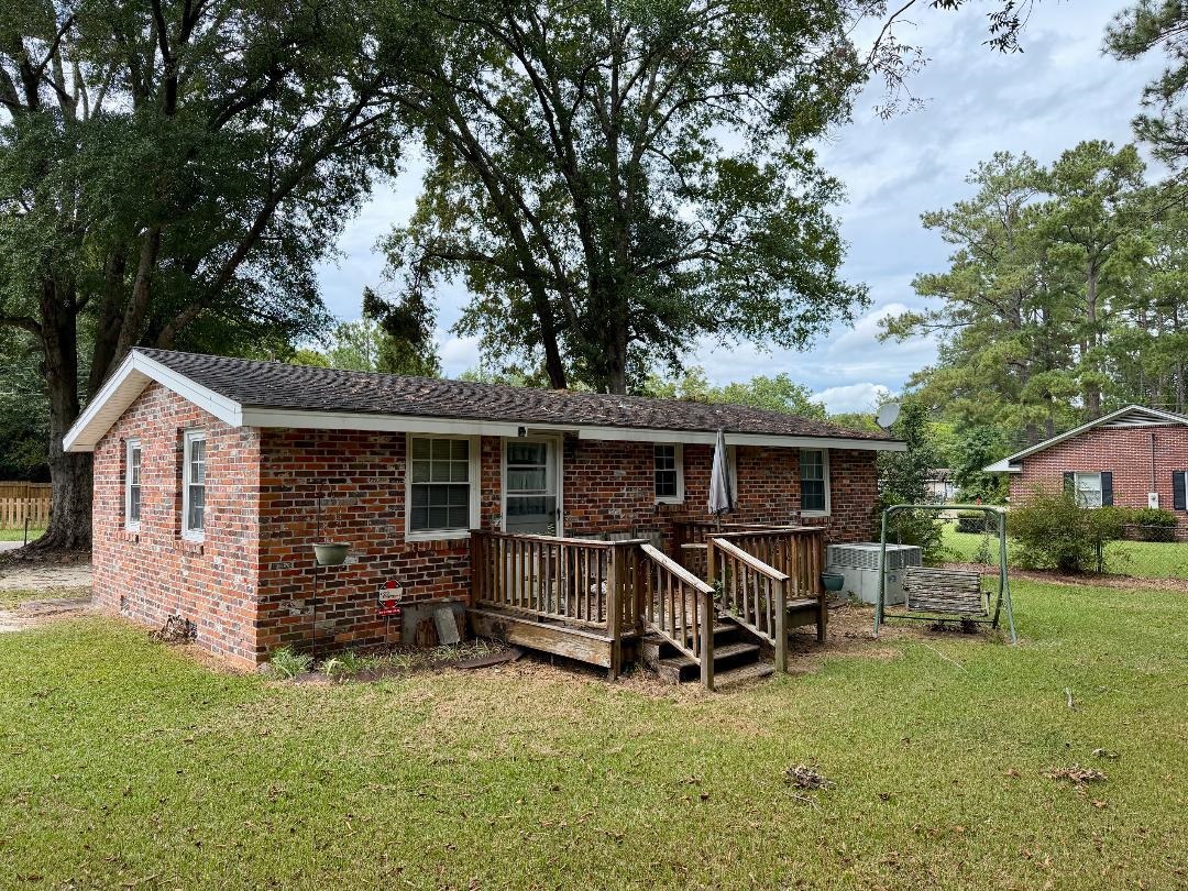 806 Windsor Way Property Photo 4