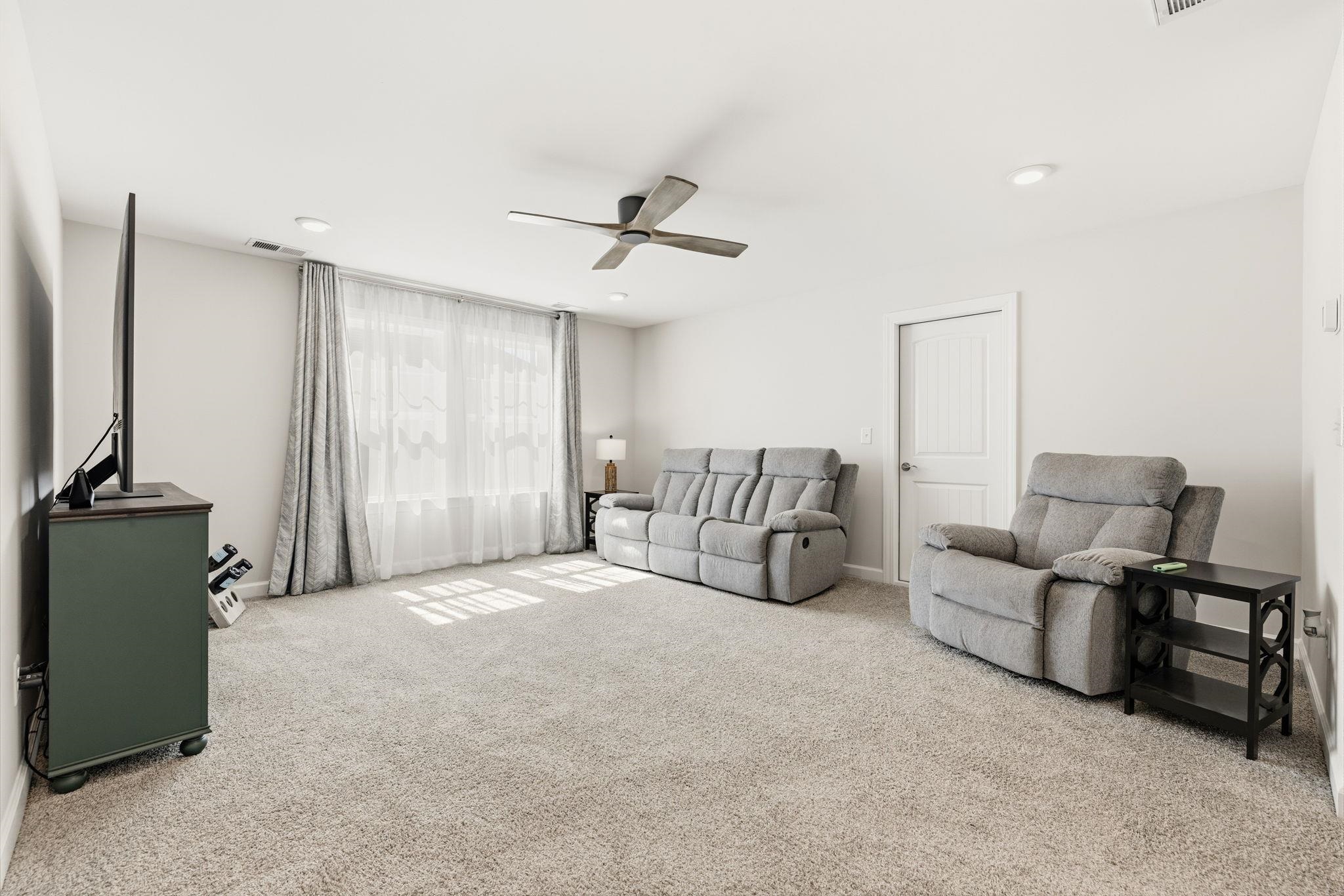 337 Starlit Way Property Photo 48