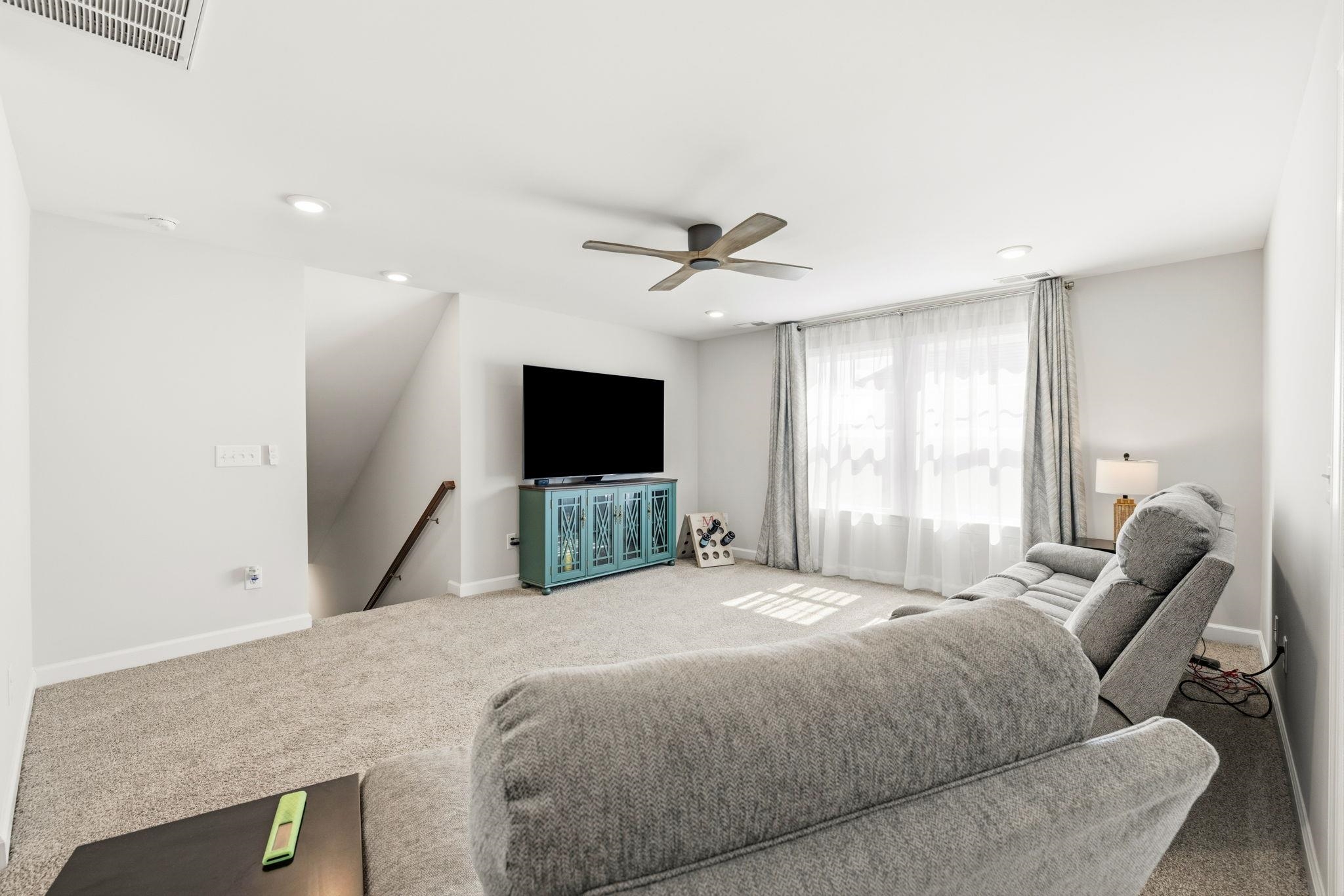 337 Starlit Way Property Photo 49