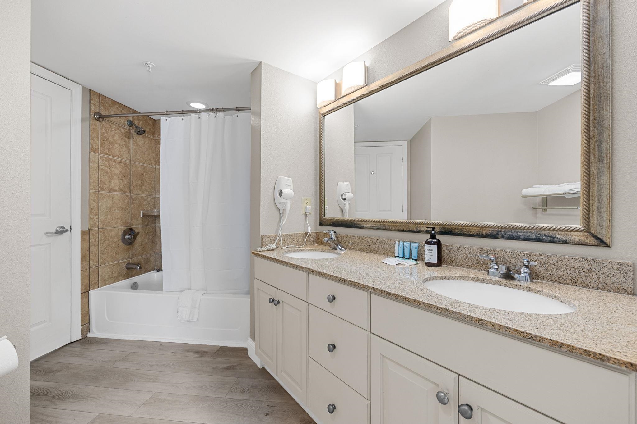 5200 North Ocean Blvd. Property Photo 15