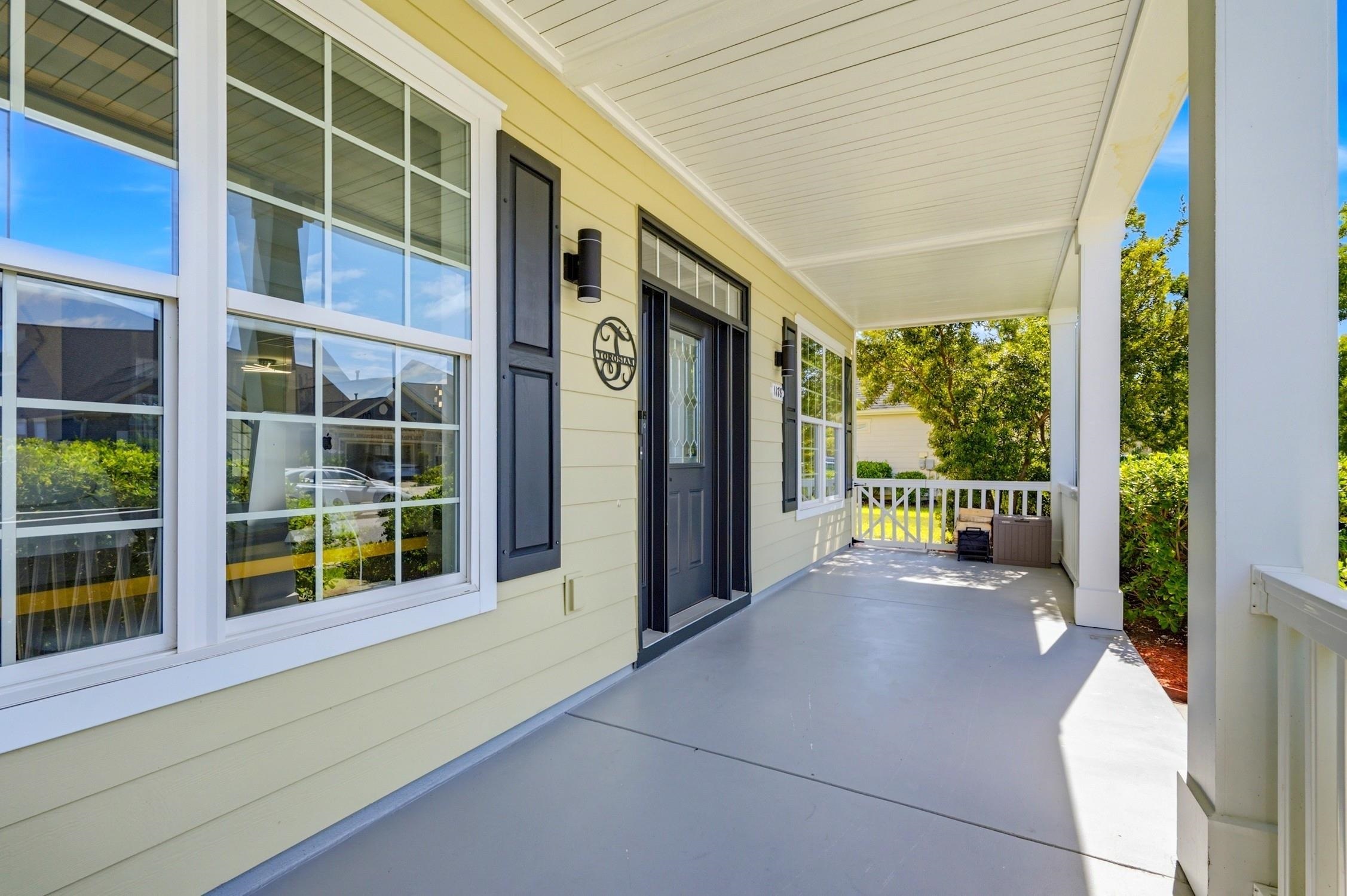 1178 Parish Way Property Photo 6