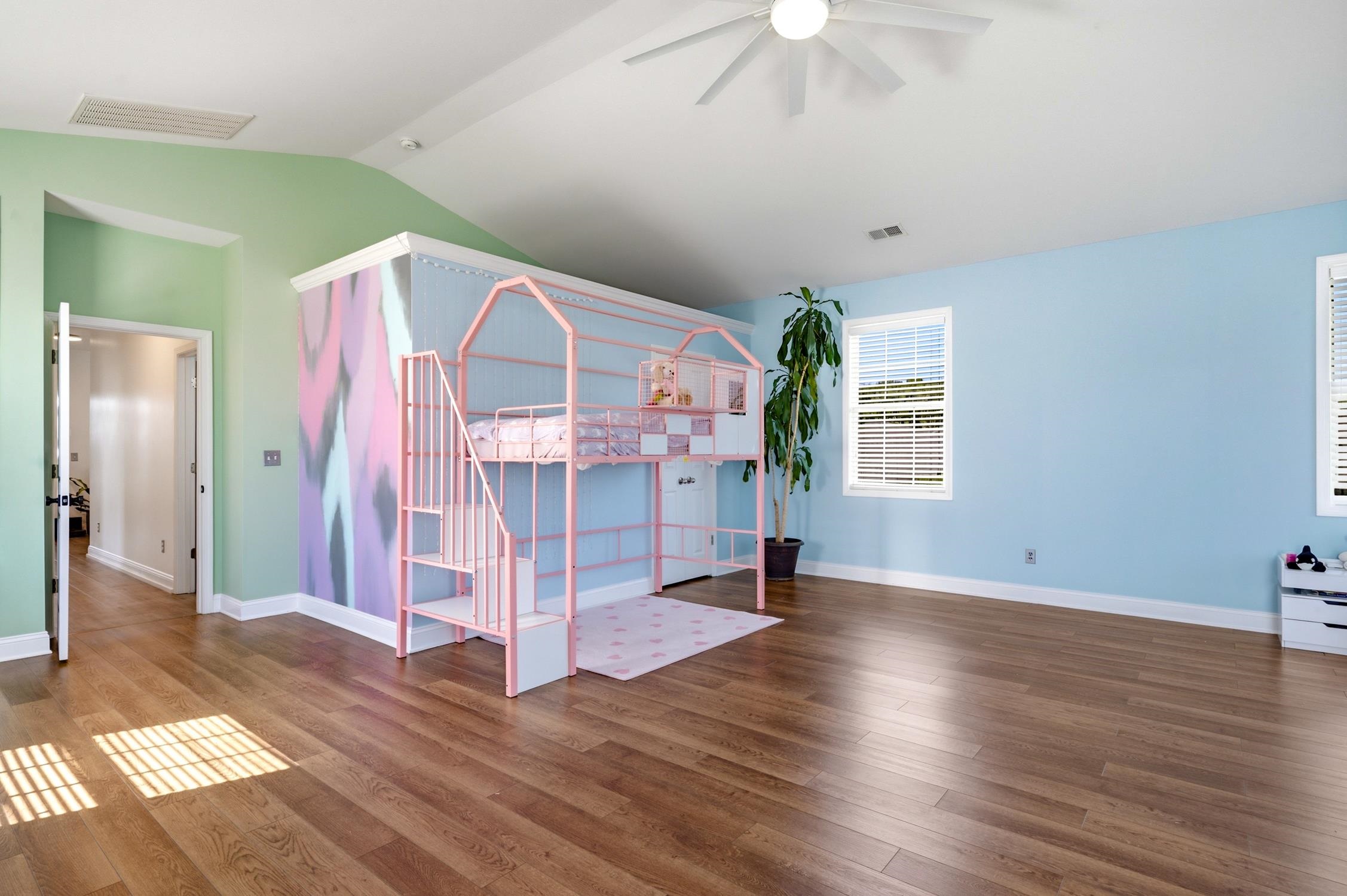 1178 Parish Way Property Photo 37