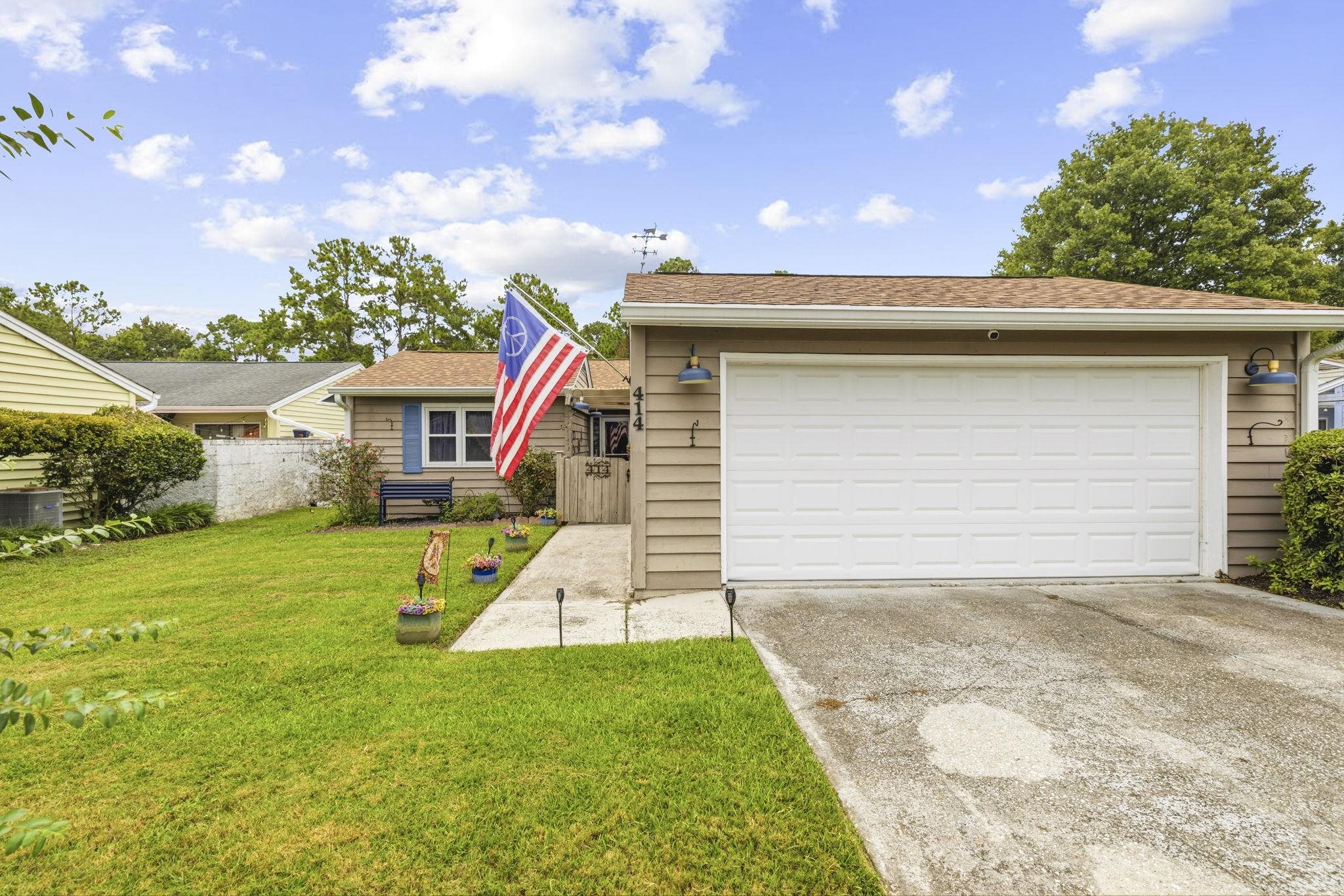414 Killarney Dr. Property Photo 1