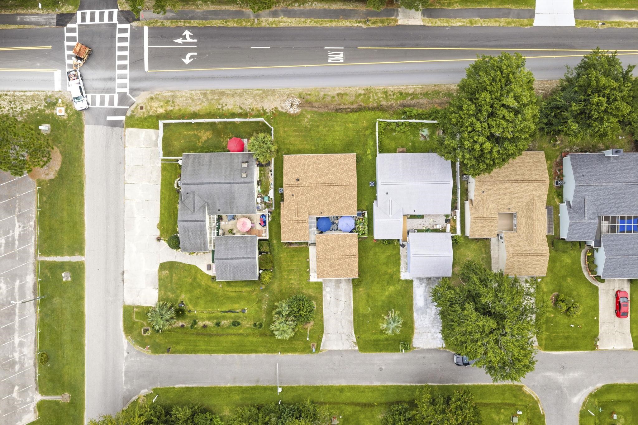 414 Killarney Dr. Property Photo 21