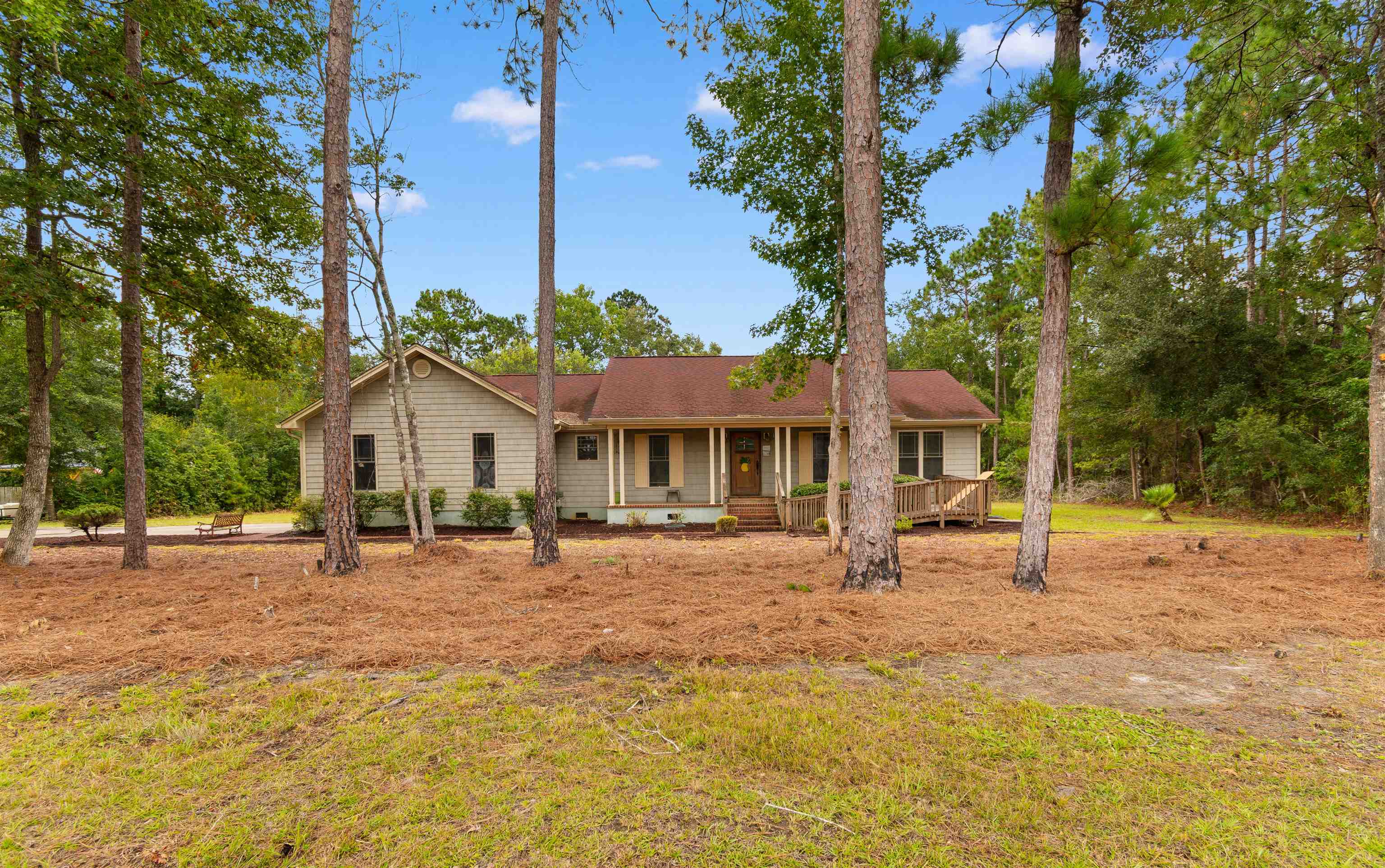 301 Deer Run Ave. Property Photo 2