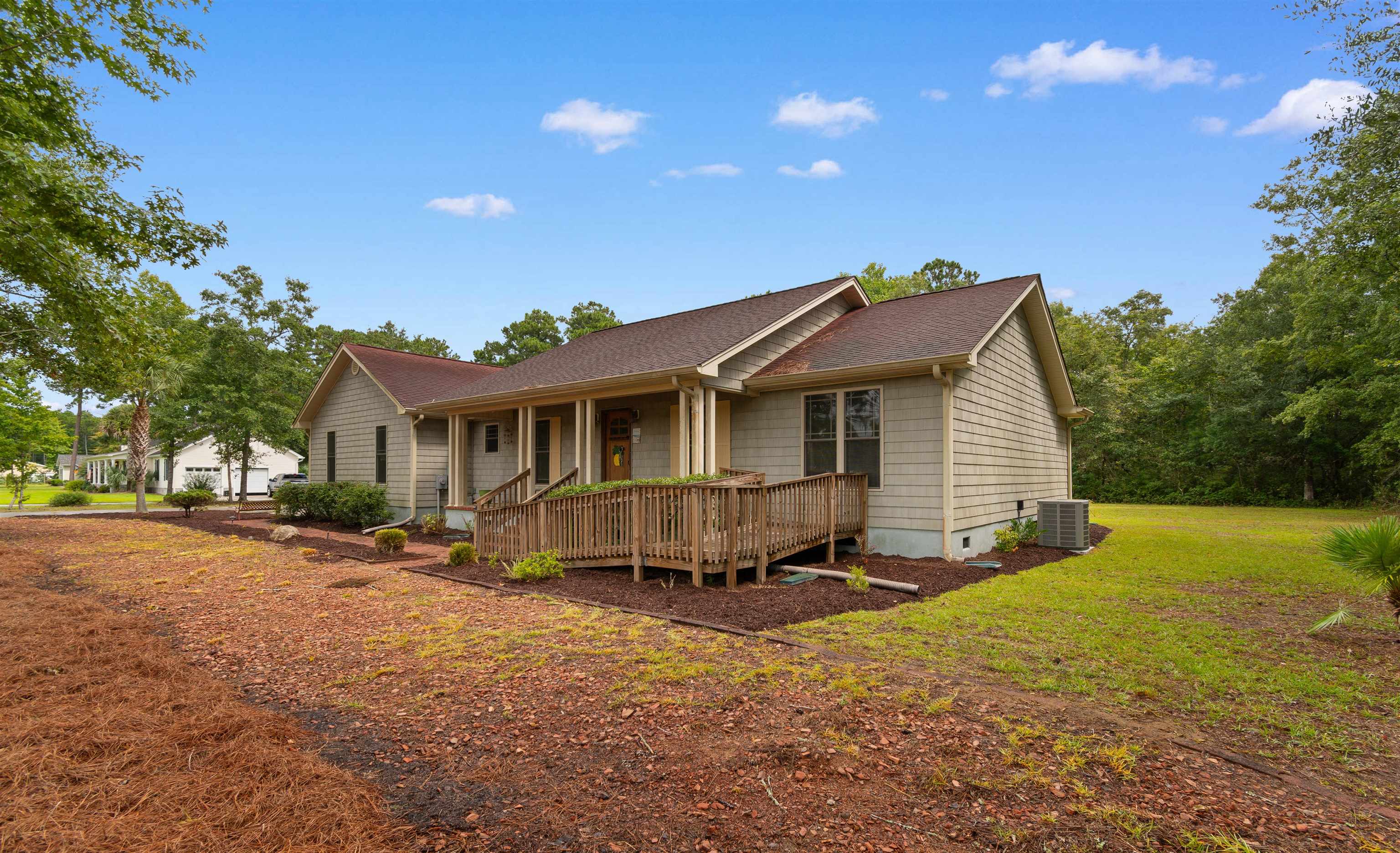 301 Deer Run Ave. Property Photo 3