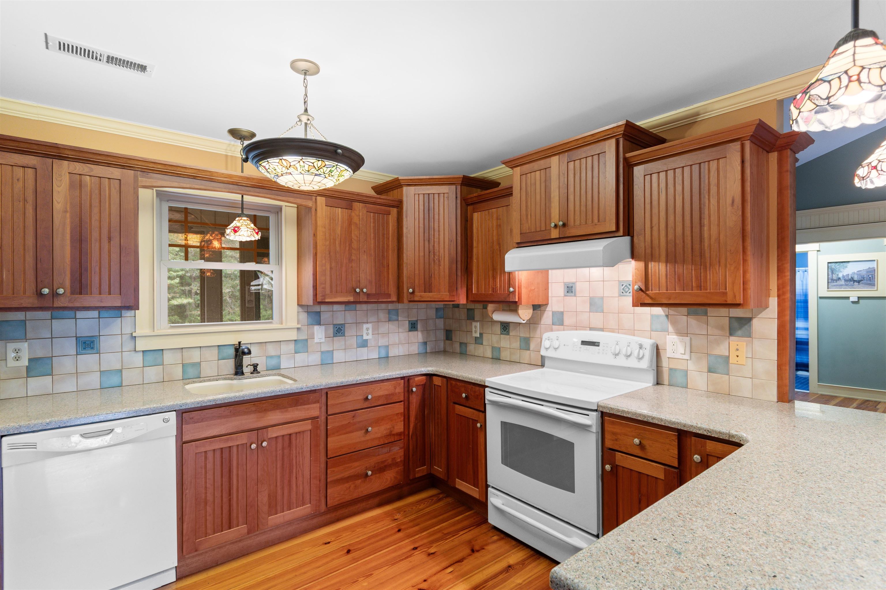 301 Deer Run Ave. Property Photo 9