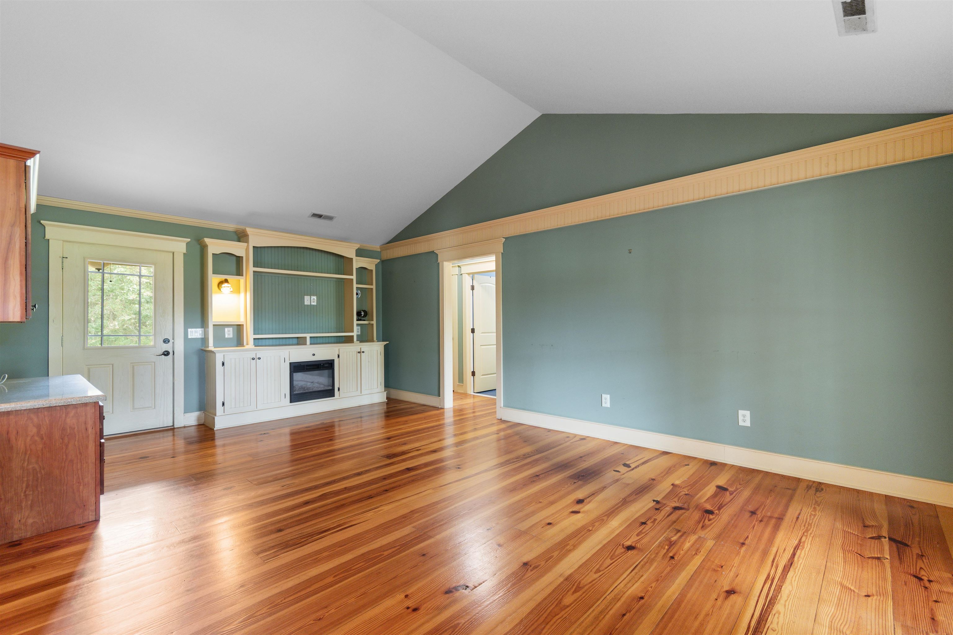 301 Deer Run Ave. Property Photo 16