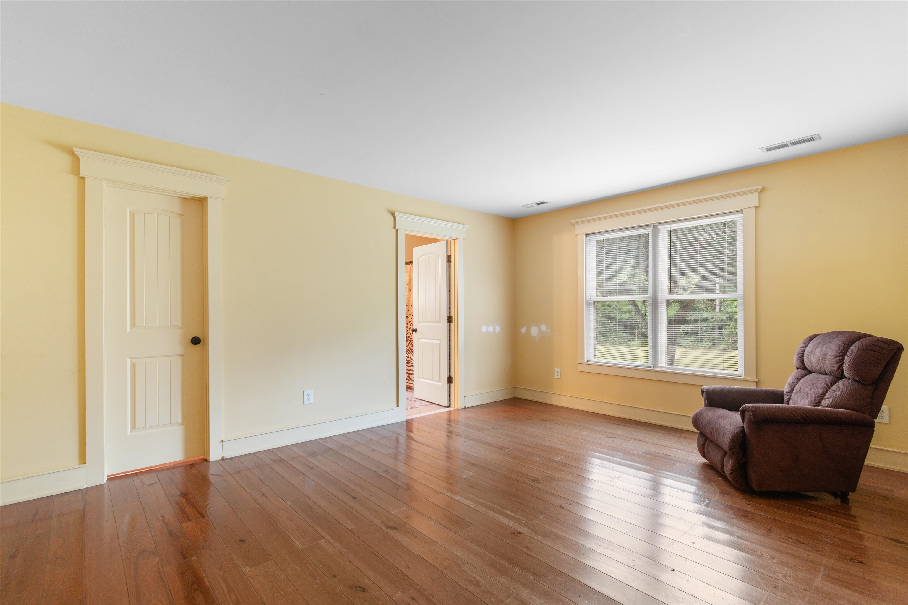 301 Deer Run Ave. Property Photo 17