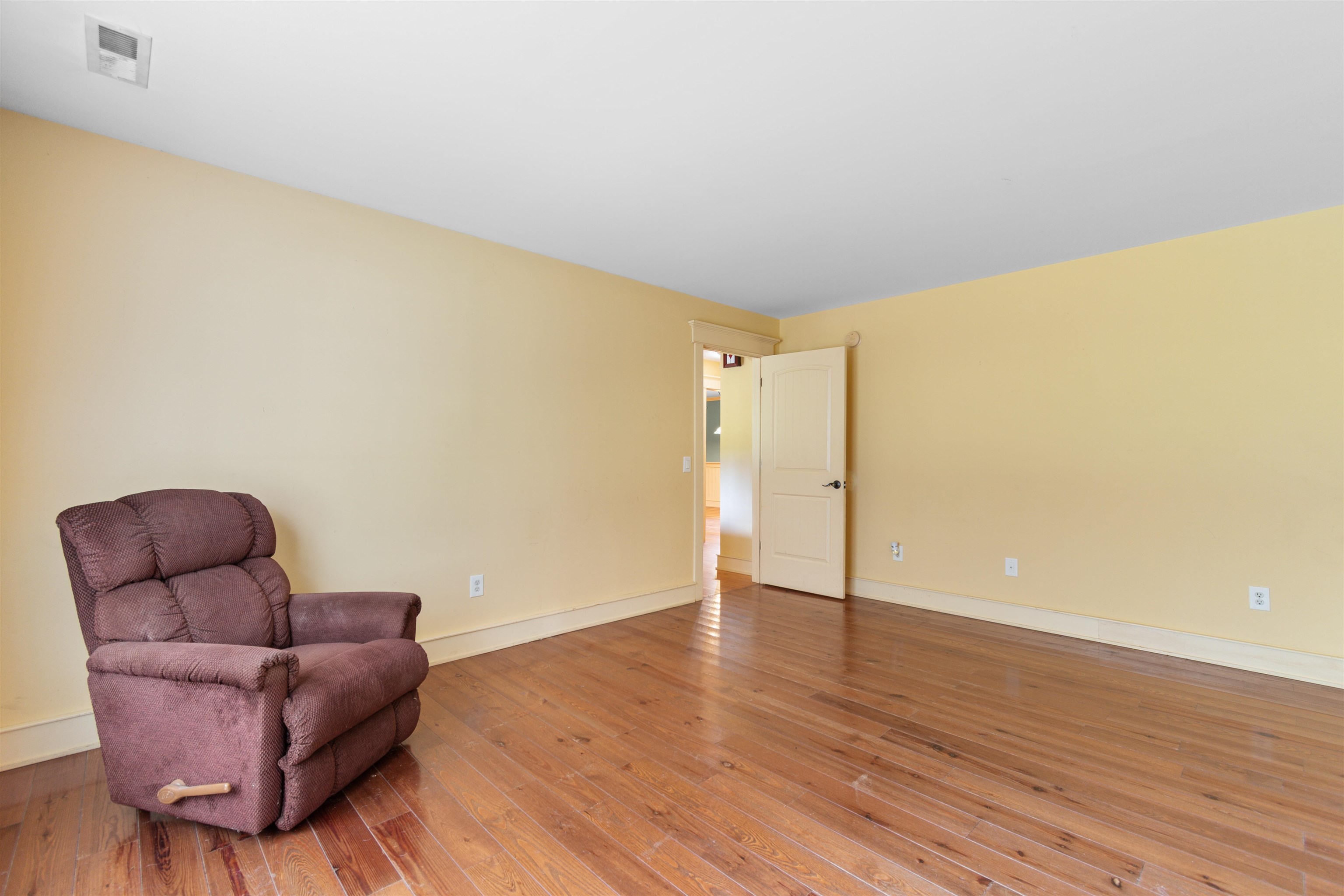 301 Deer Run Ave. Property Photo 18
