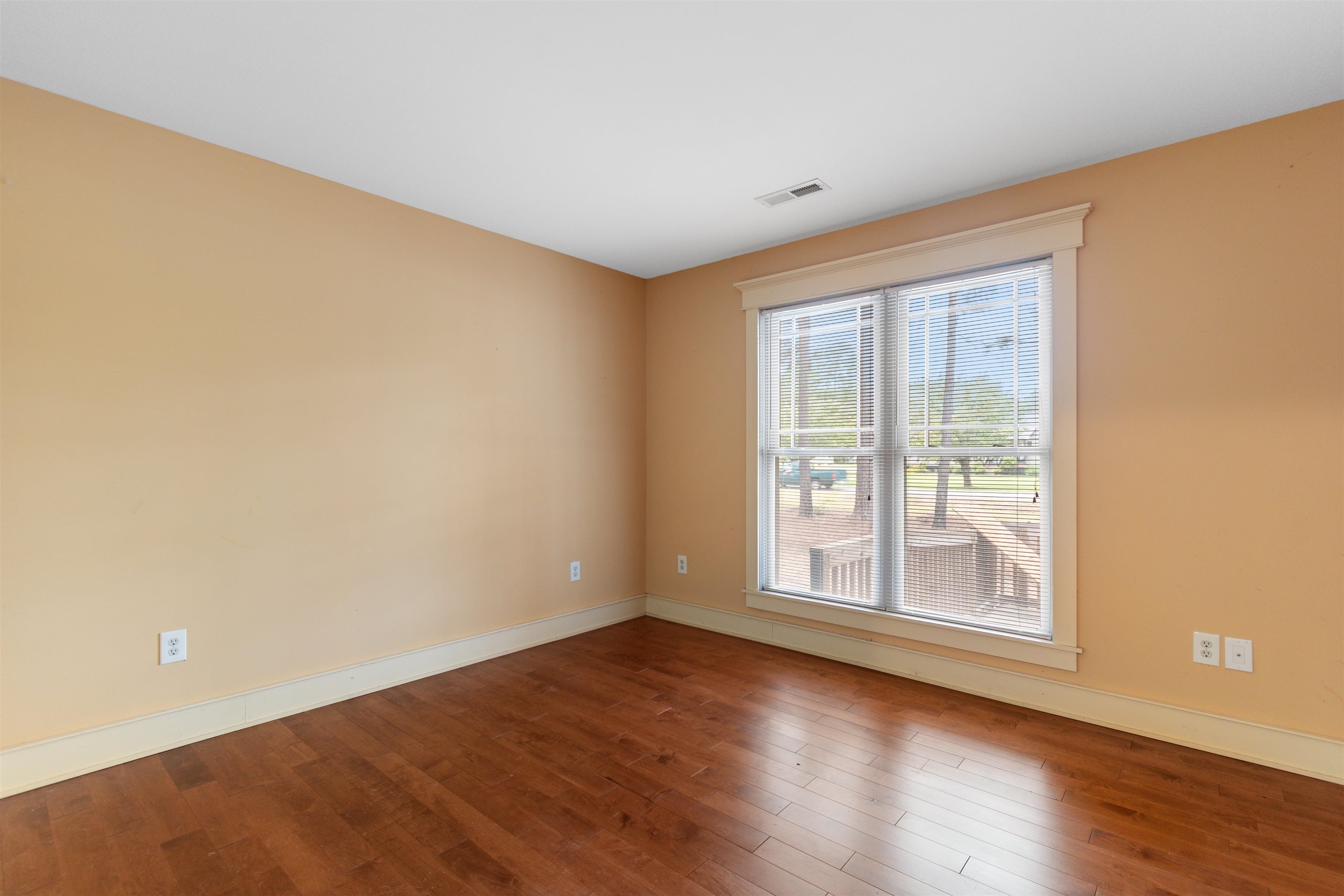 301 Deer Run Ave. Property Photo 26