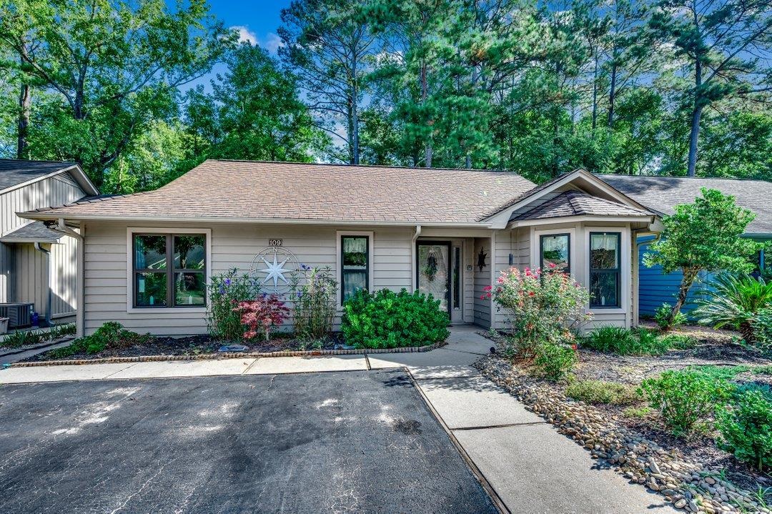 109 Hickory Dr. Property Photo 1