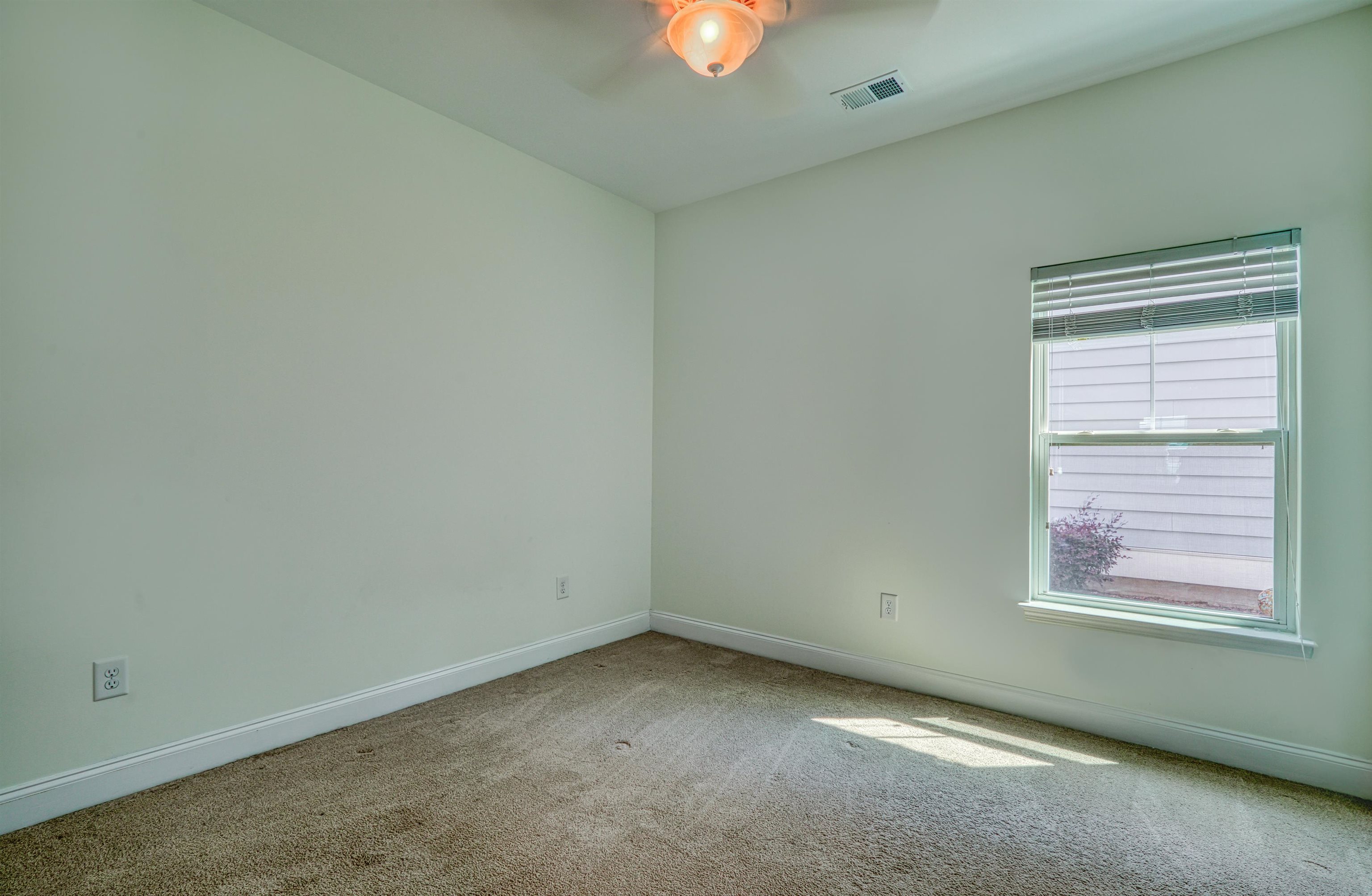 2632 Goldfinch Dr. Property Photo 19