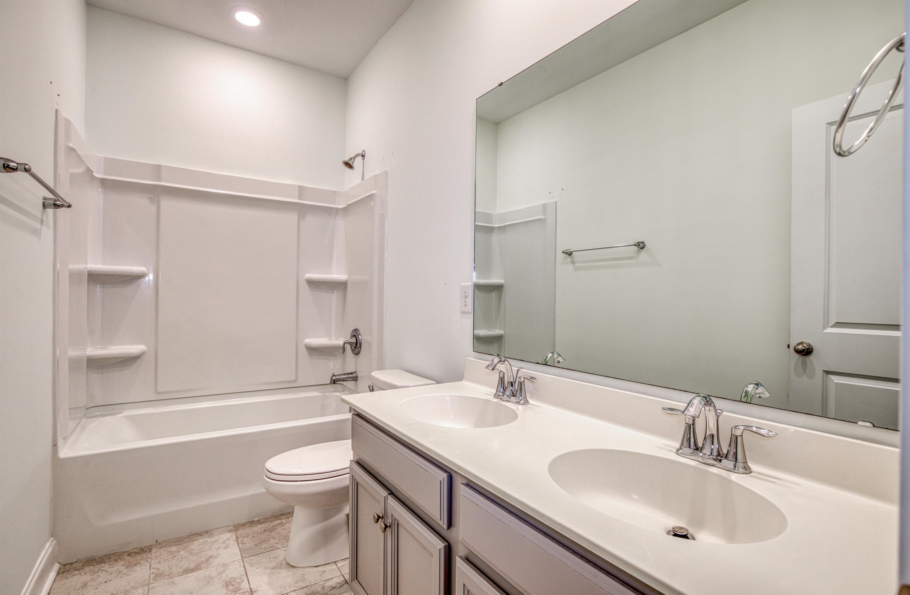 2632 Goldfinch Dr. Property Photo 23