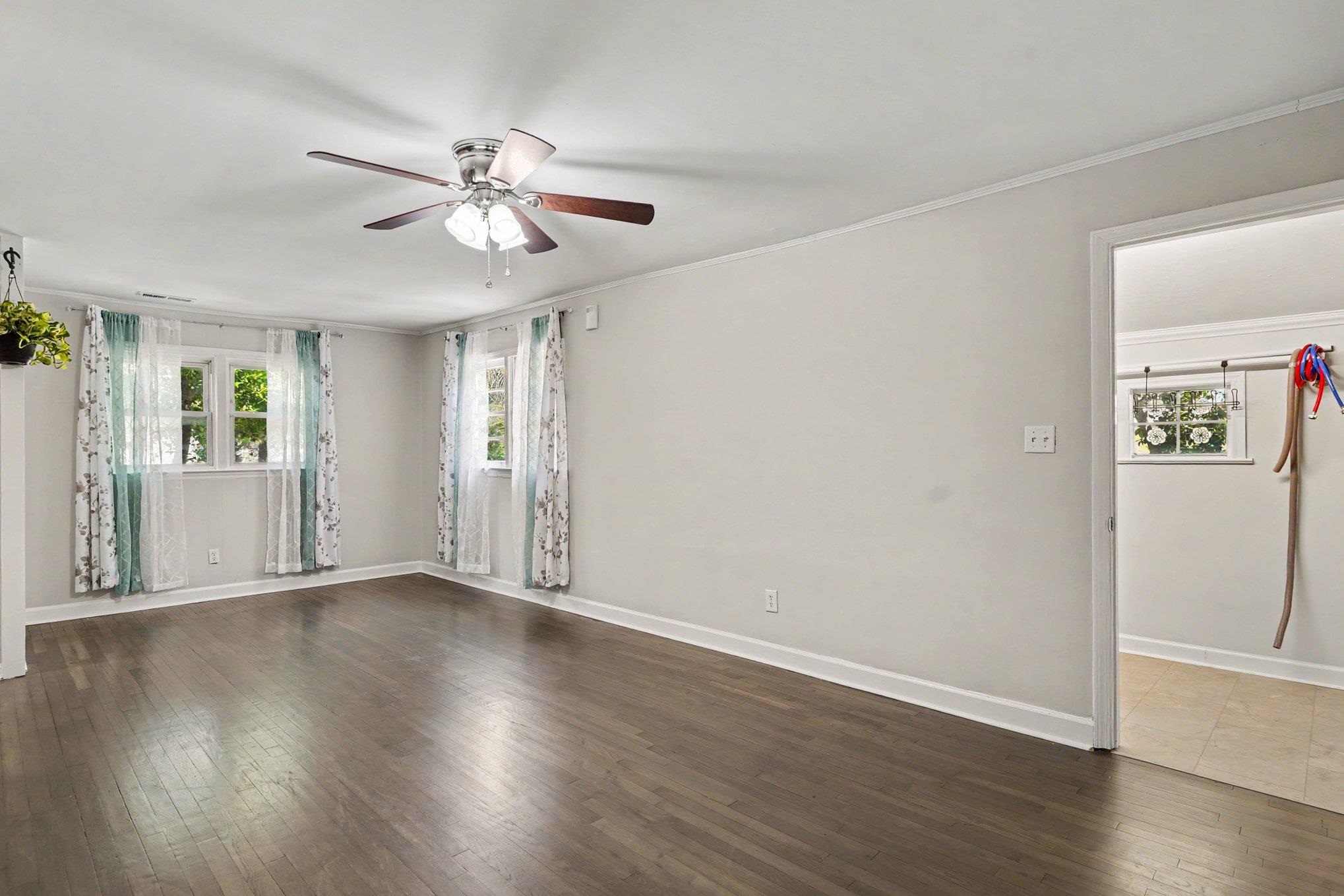 801 - B Bay St. Property Photo 12