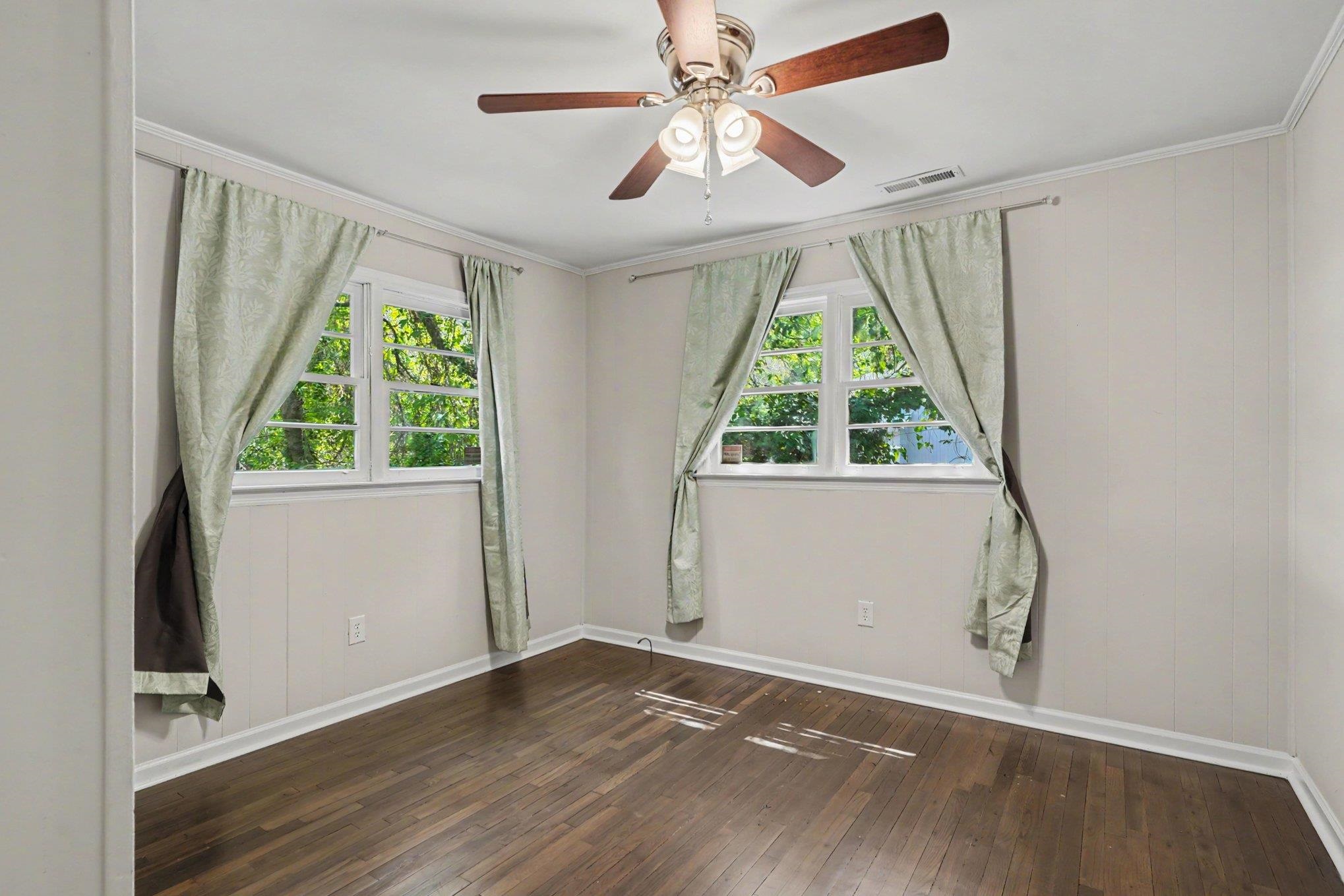 801 - B Bay St. Property Photo 14
