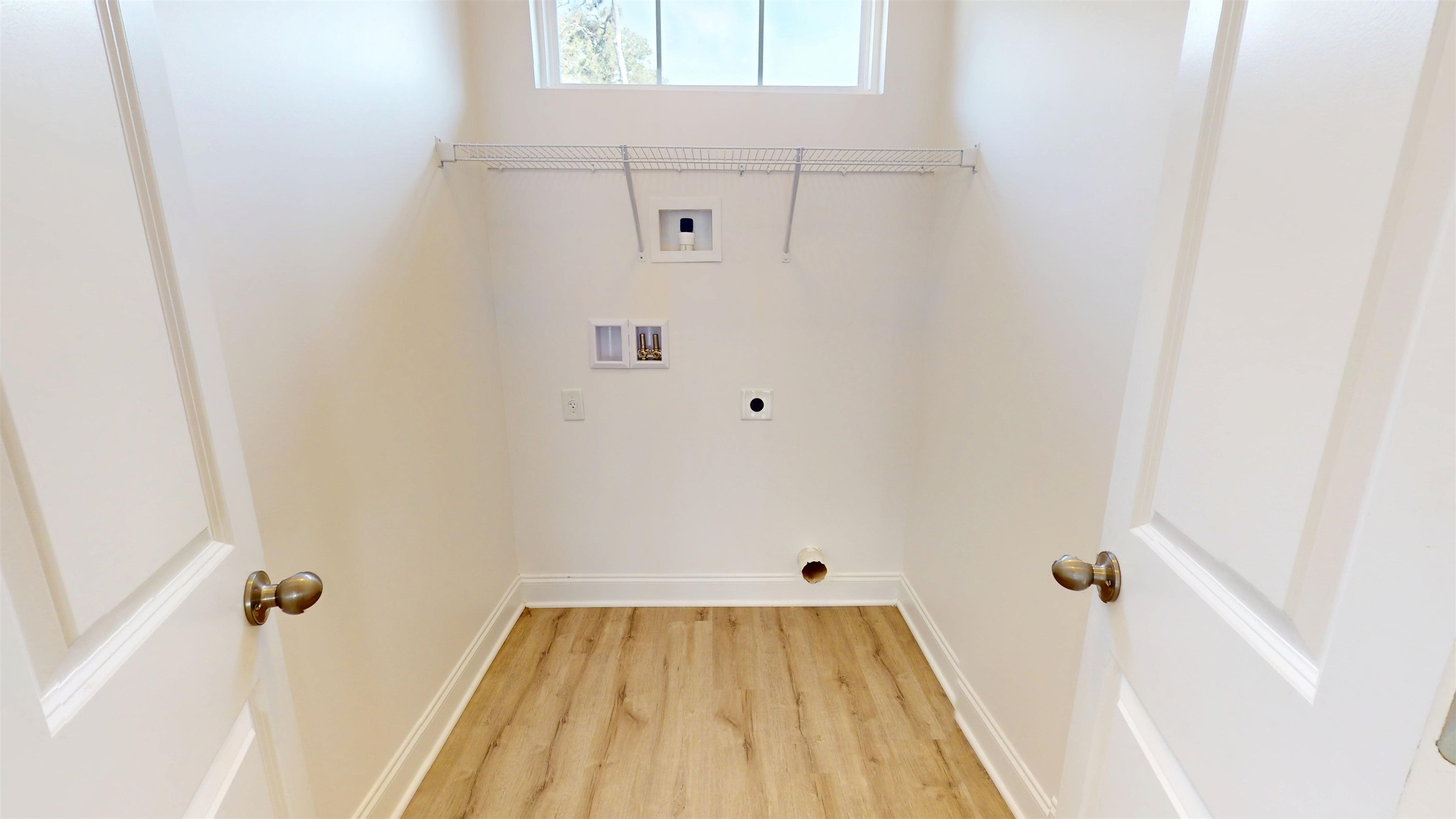 24 Wimbledon Ct. Property Photo 1