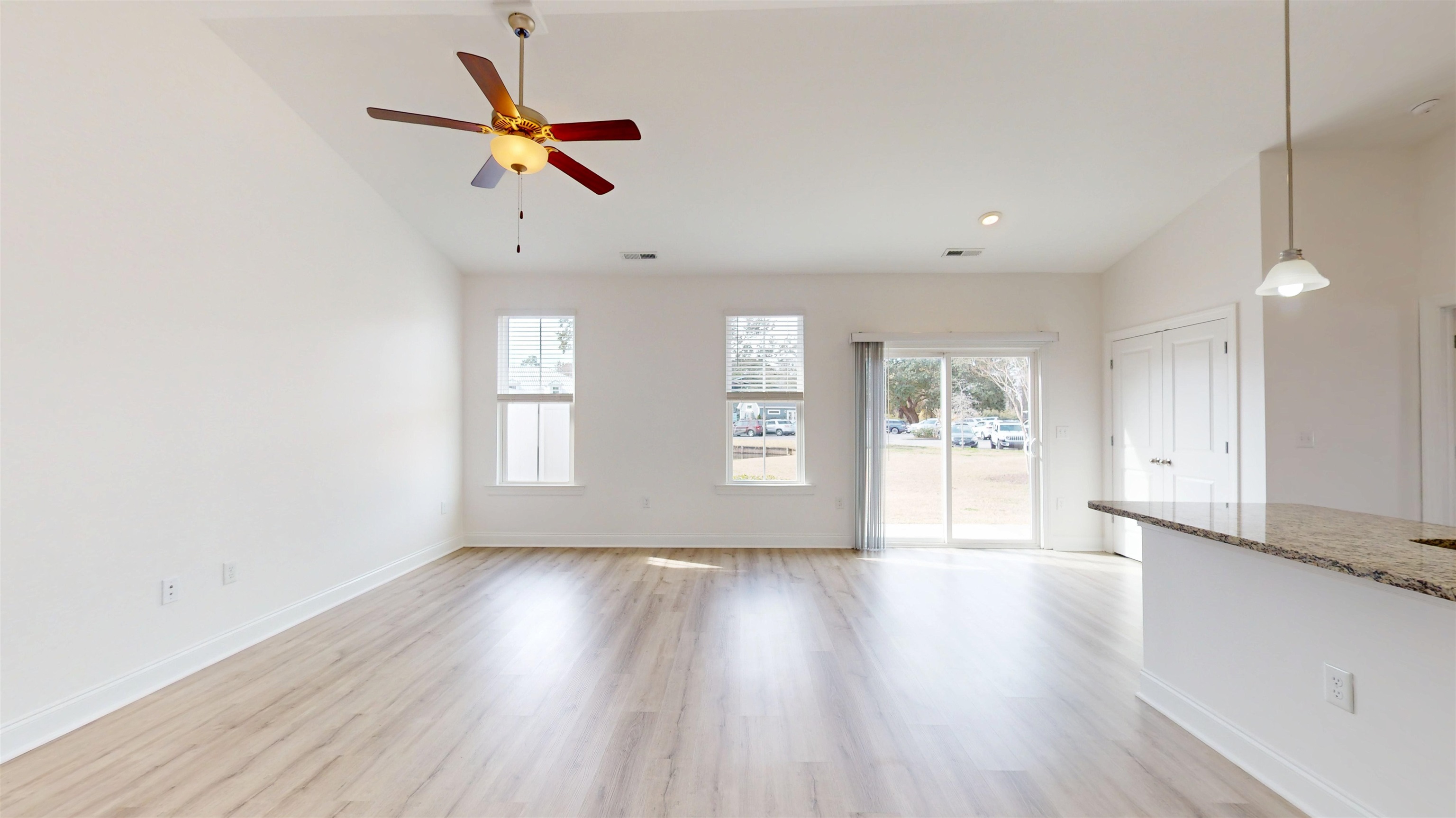 24 Wimbledon Ct. Property Photo 8