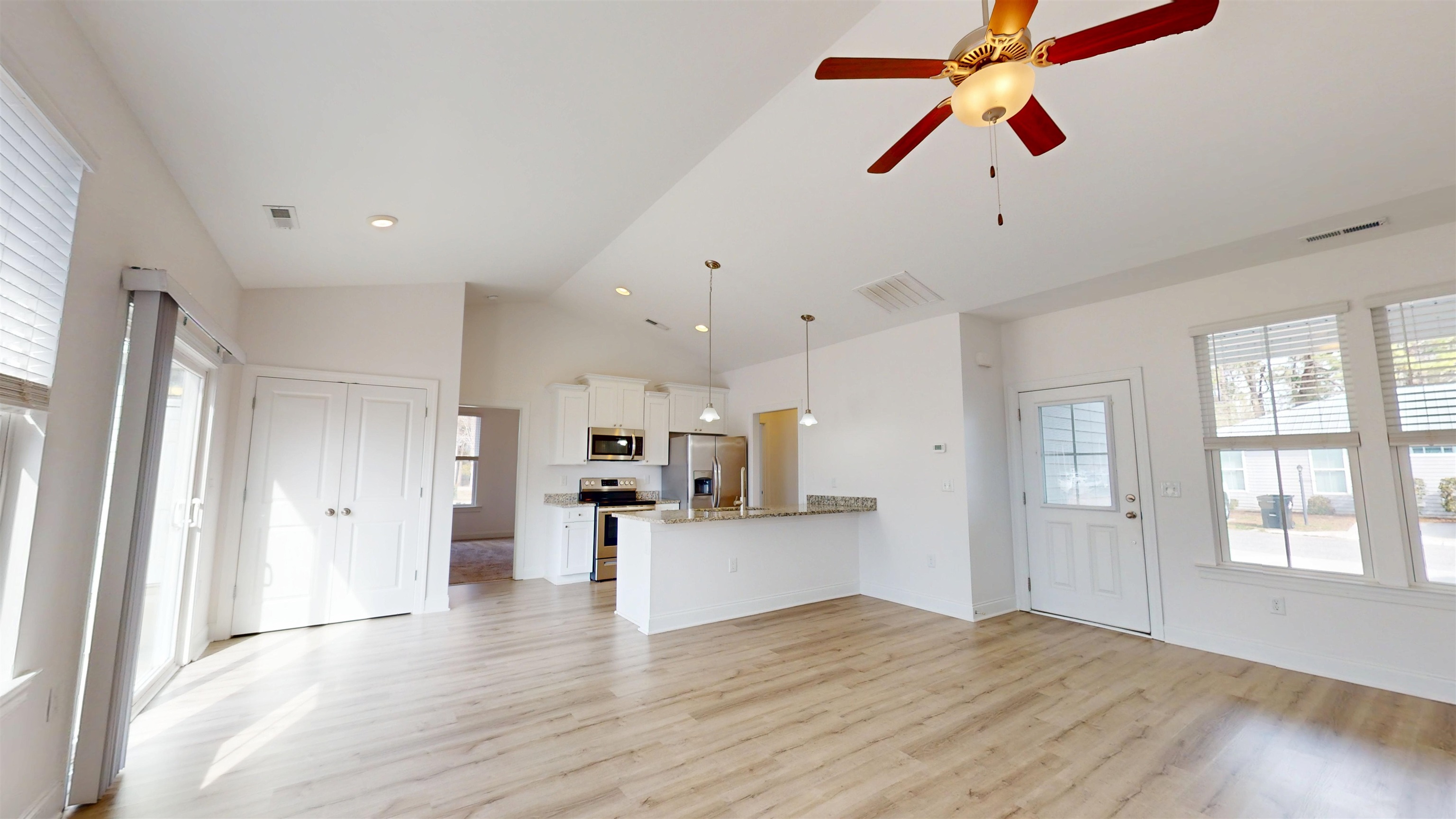 24 Wimbledon Ct. Property Photo 11