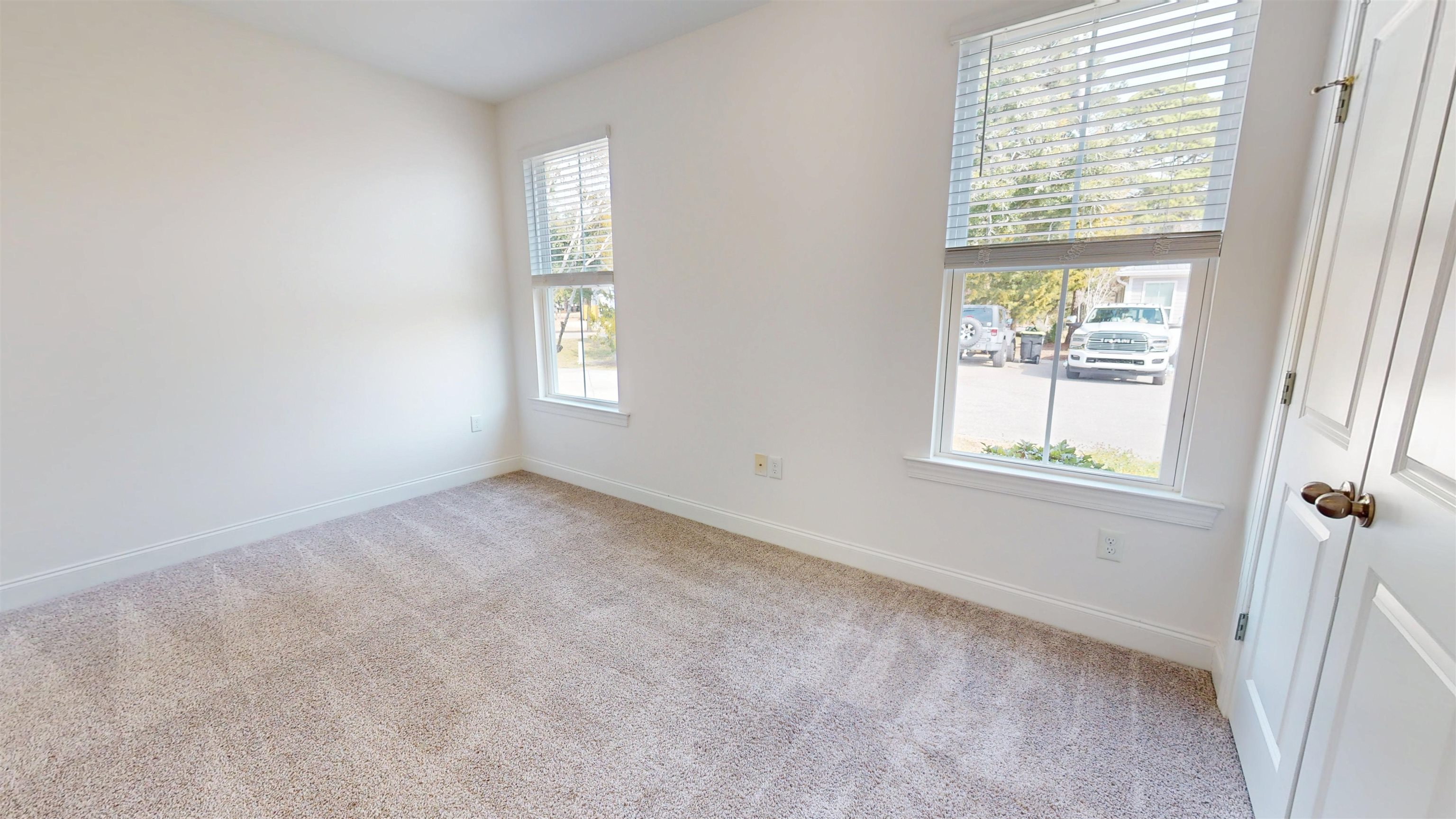 24 Wimbledon Ct. Property Photo 23
