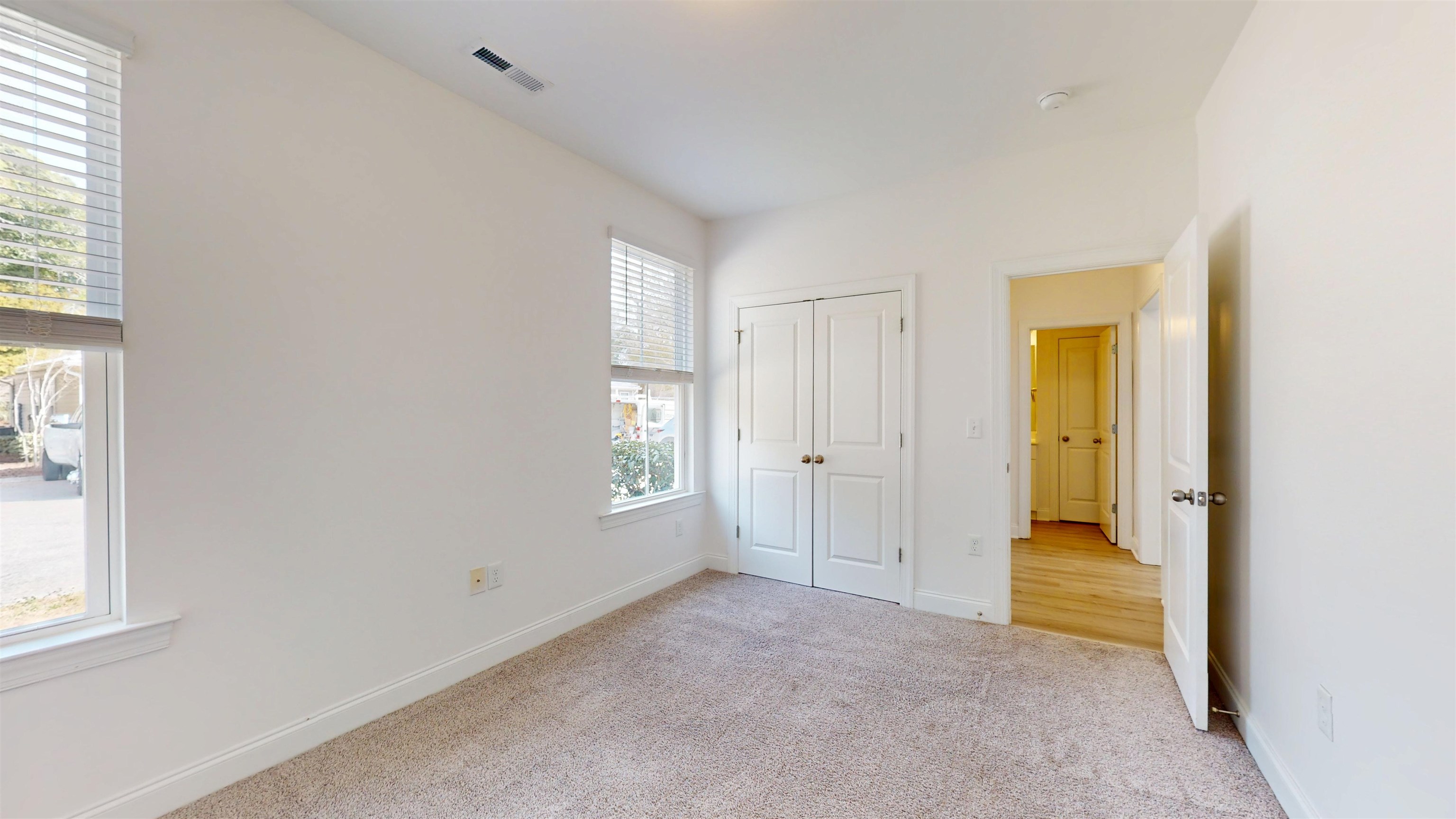 24 Wimbledon Ct. Property Photo 24