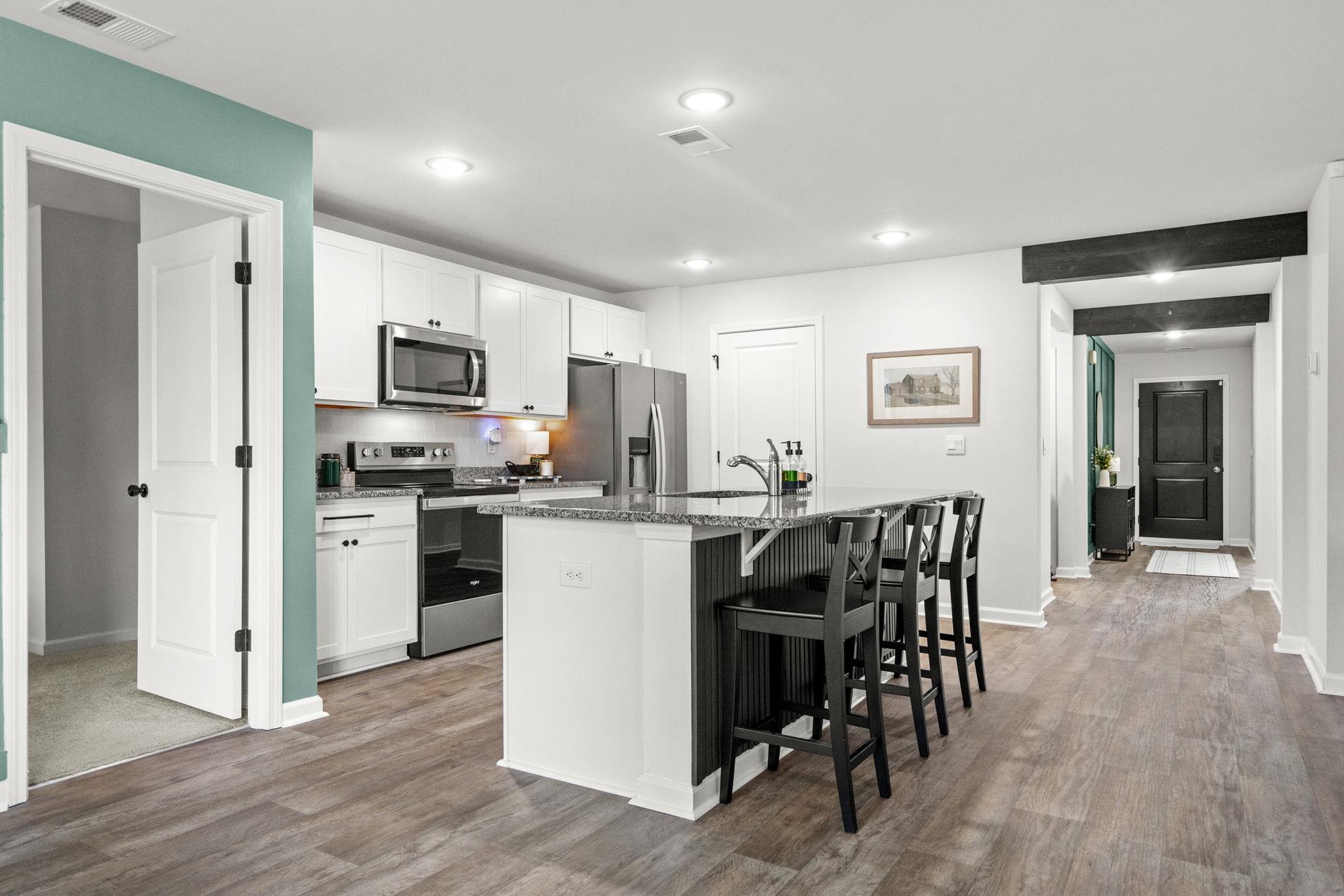 1044 Corn Husk Loop Property Photo 6
