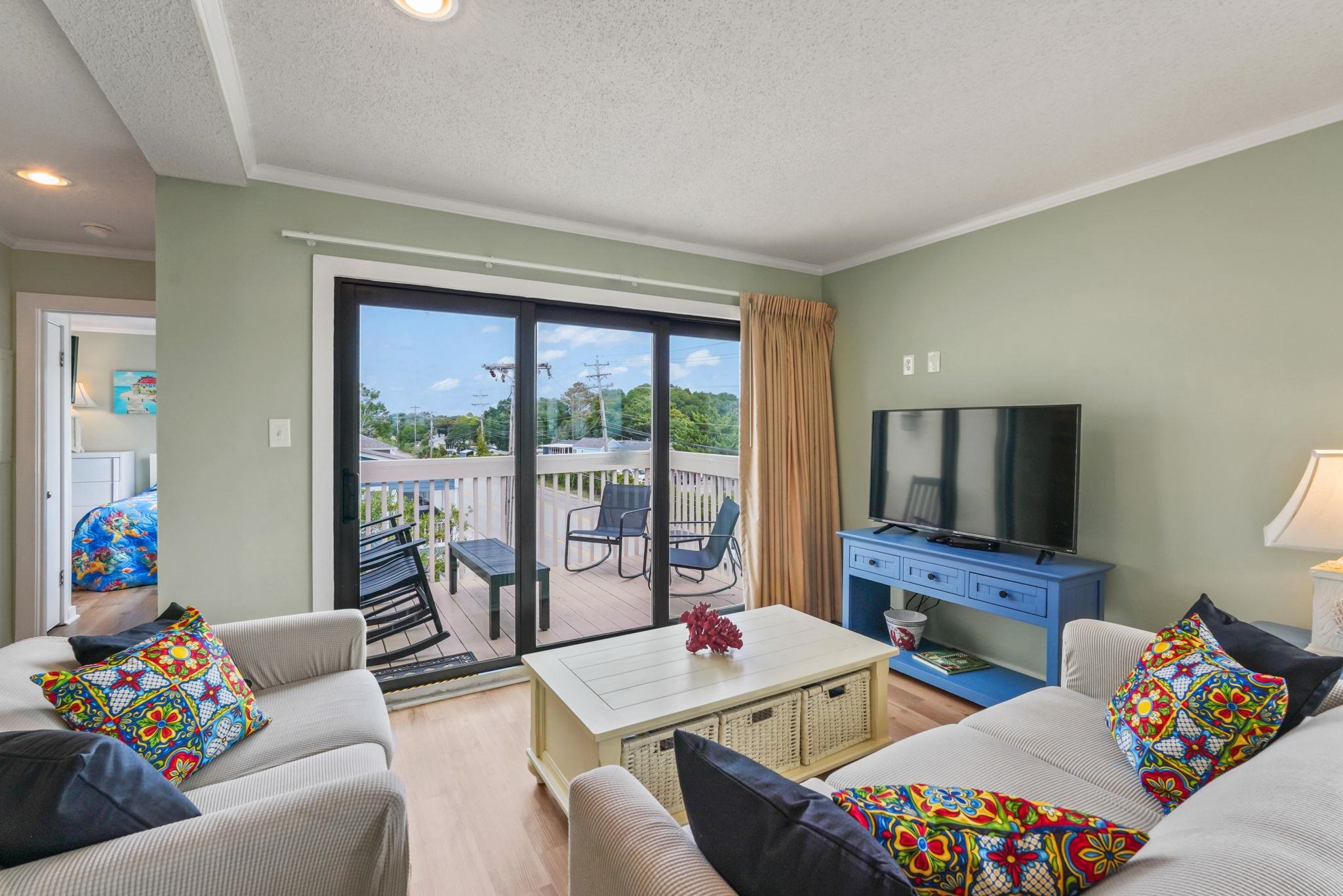9661 Shore Dr. Property Photo 15