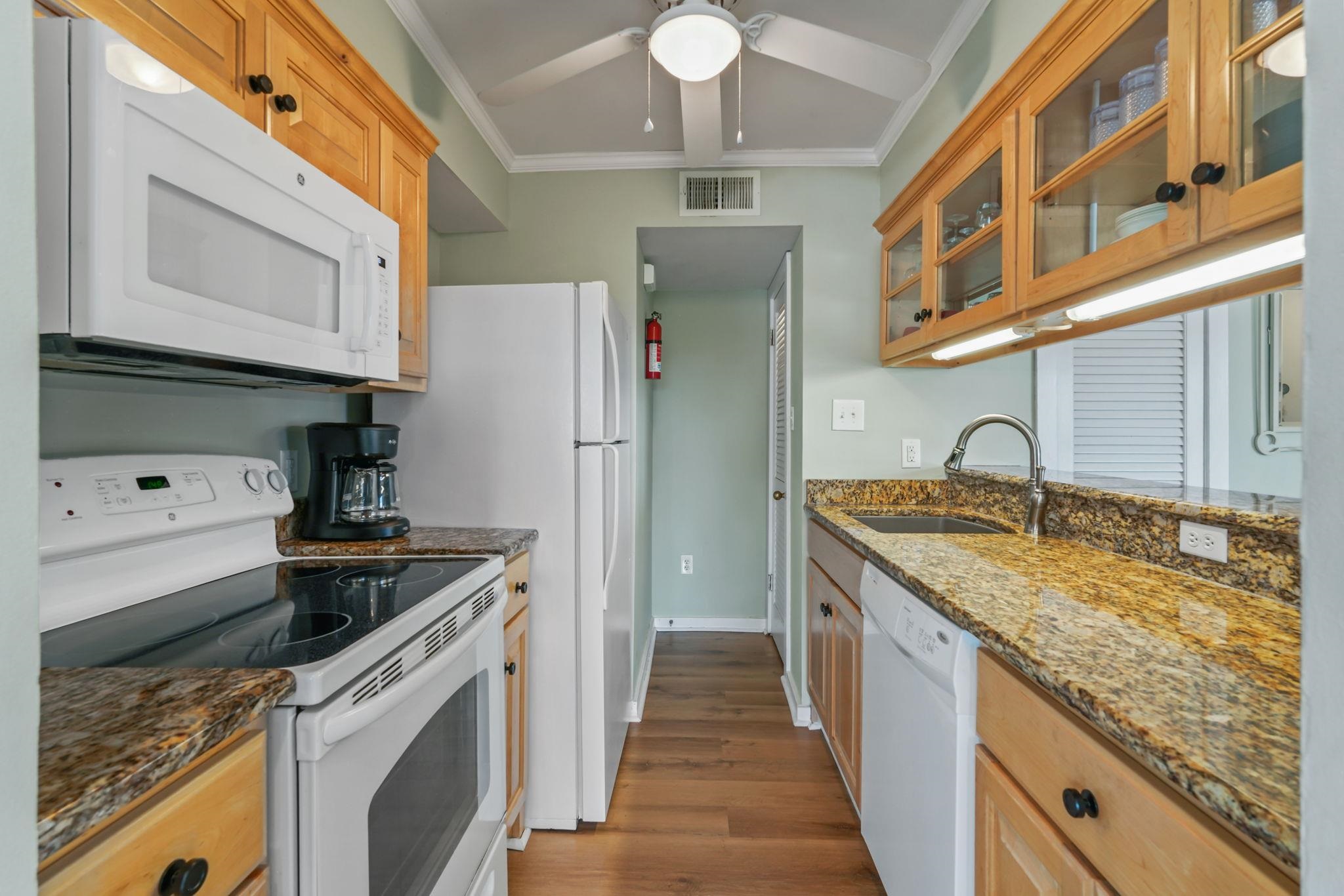 9661 Shore Dr. Property Photo 31