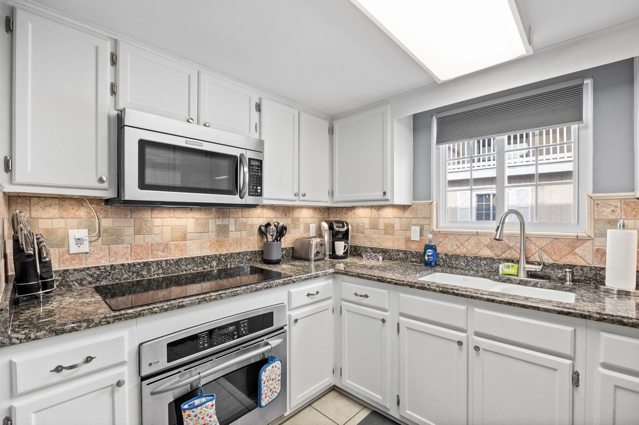 3902 Dunes Dr. Property Photo 18
