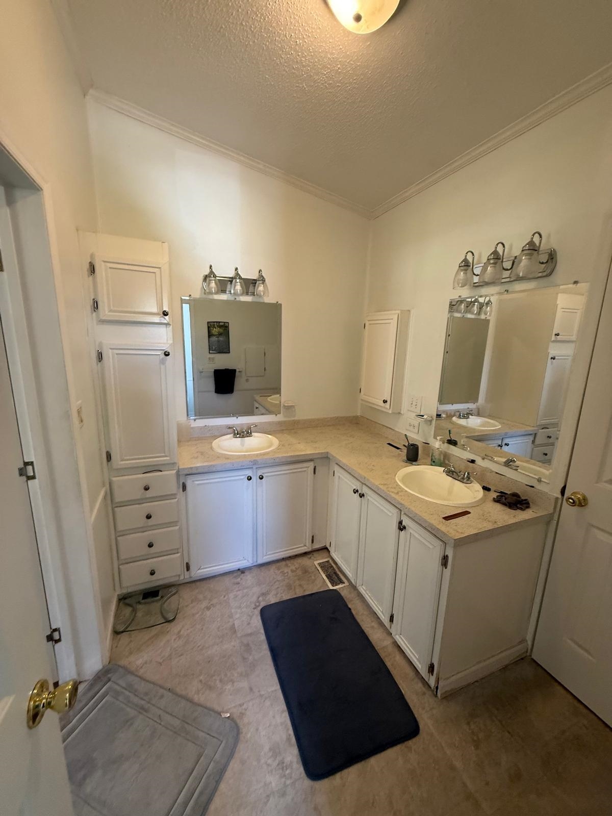 980 Highway 747 Property Photo 12