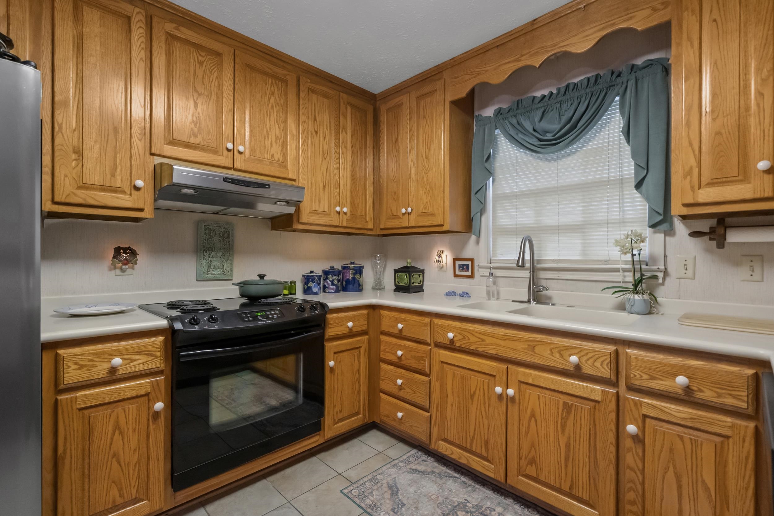 313 N Oak Dr. Property Photo 18
