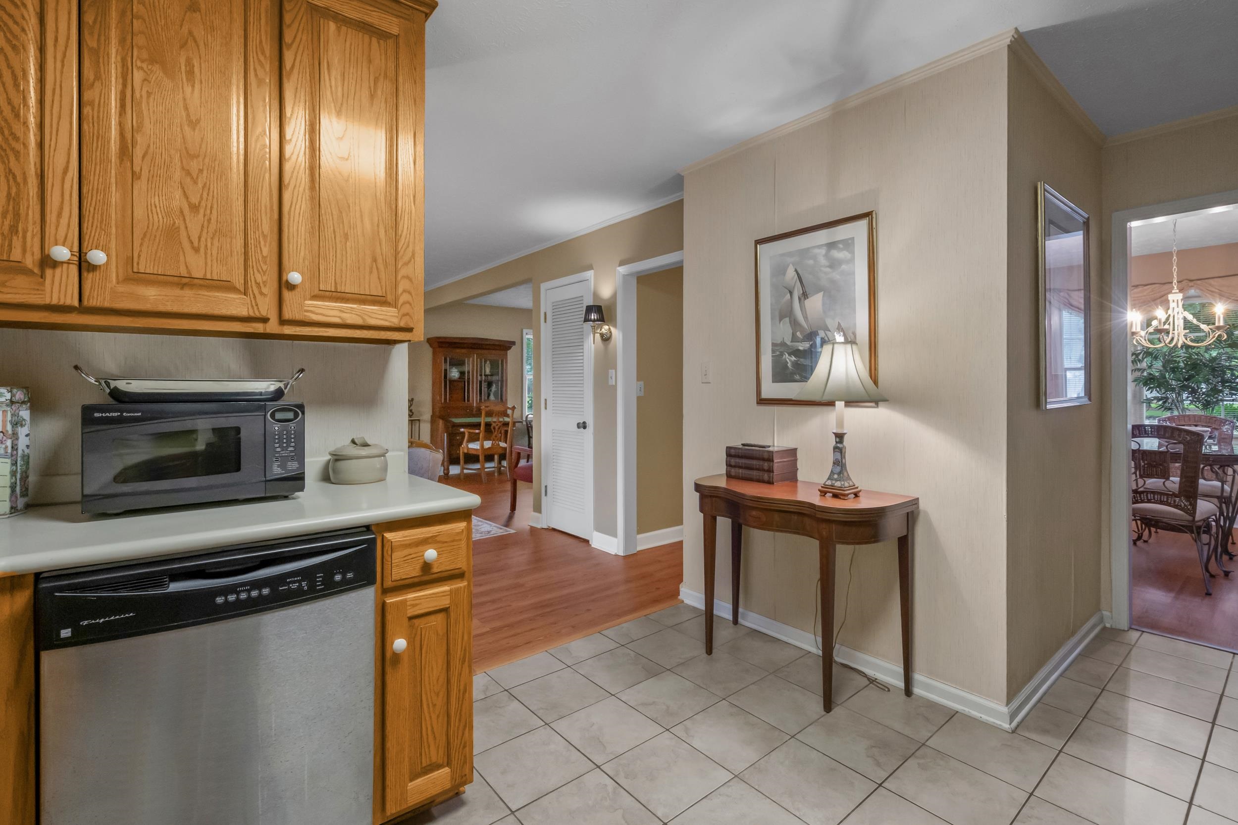 313 N Oak Dr. Property Photo 20