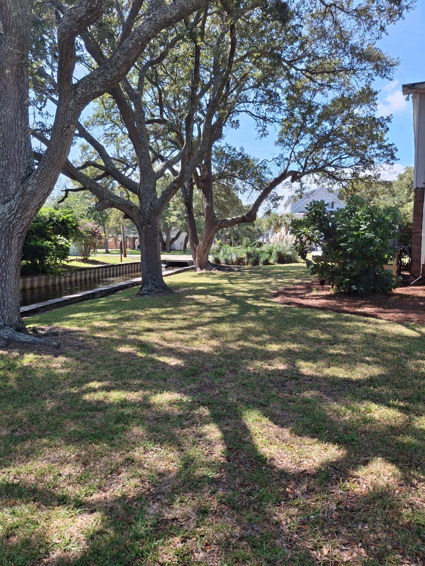313 N Oak Dr. Property Photo 44