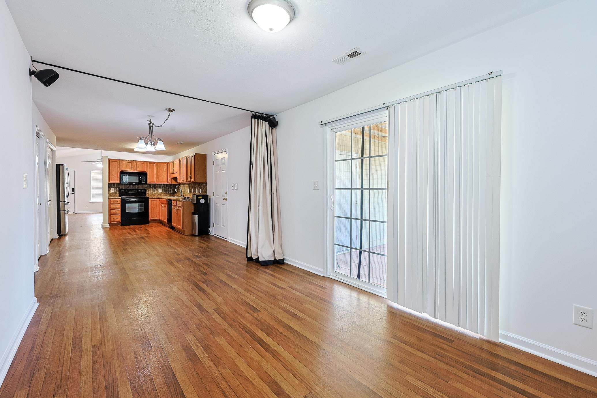320 Sean River Rd. Property Photo 11