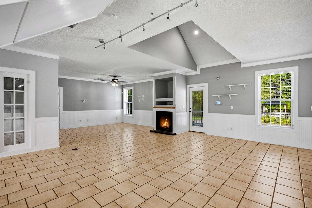 1850 Pitch Landing Rd. Property Photo 11