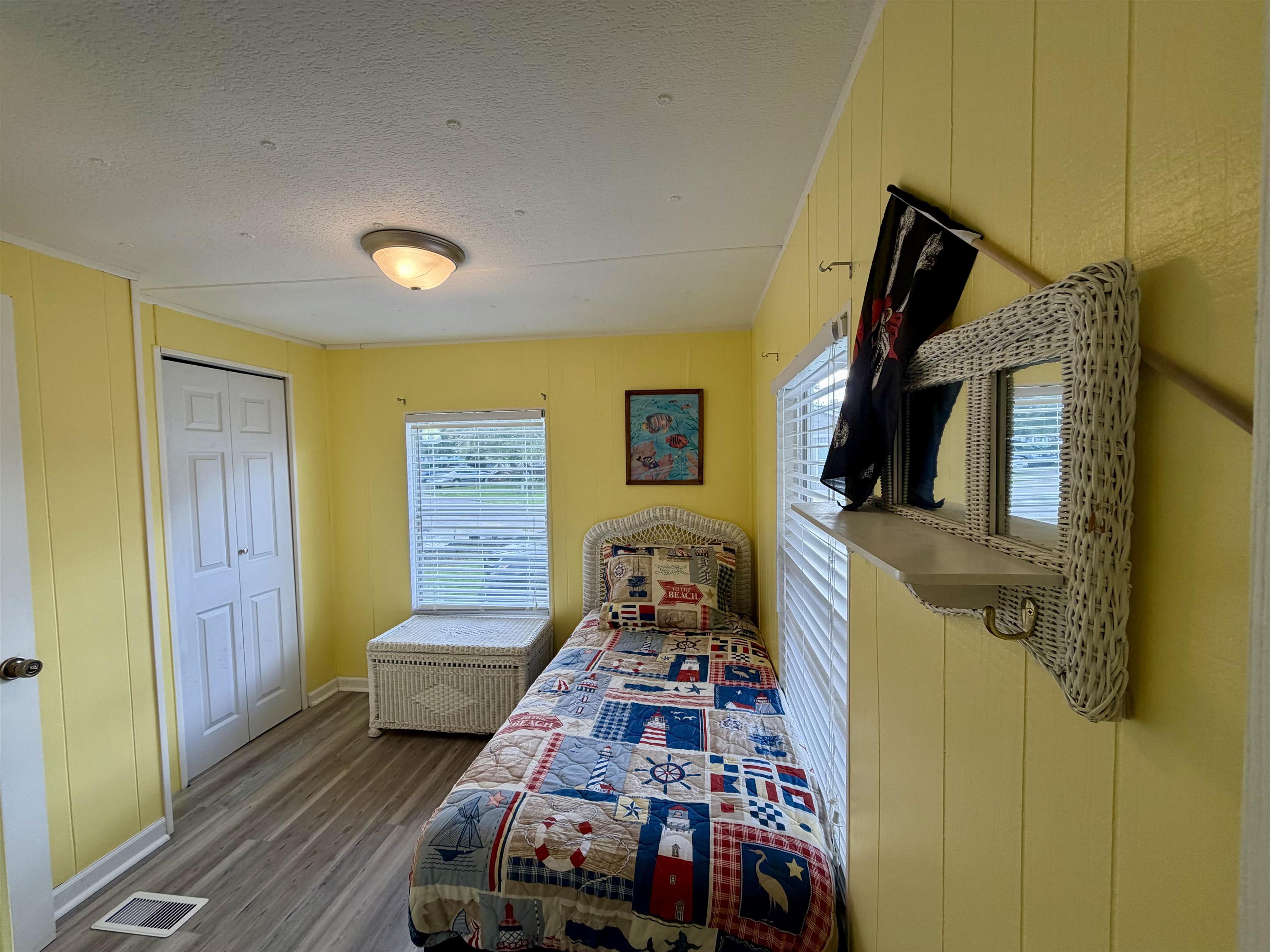 2051 Curlew Dr. Property Photo 6