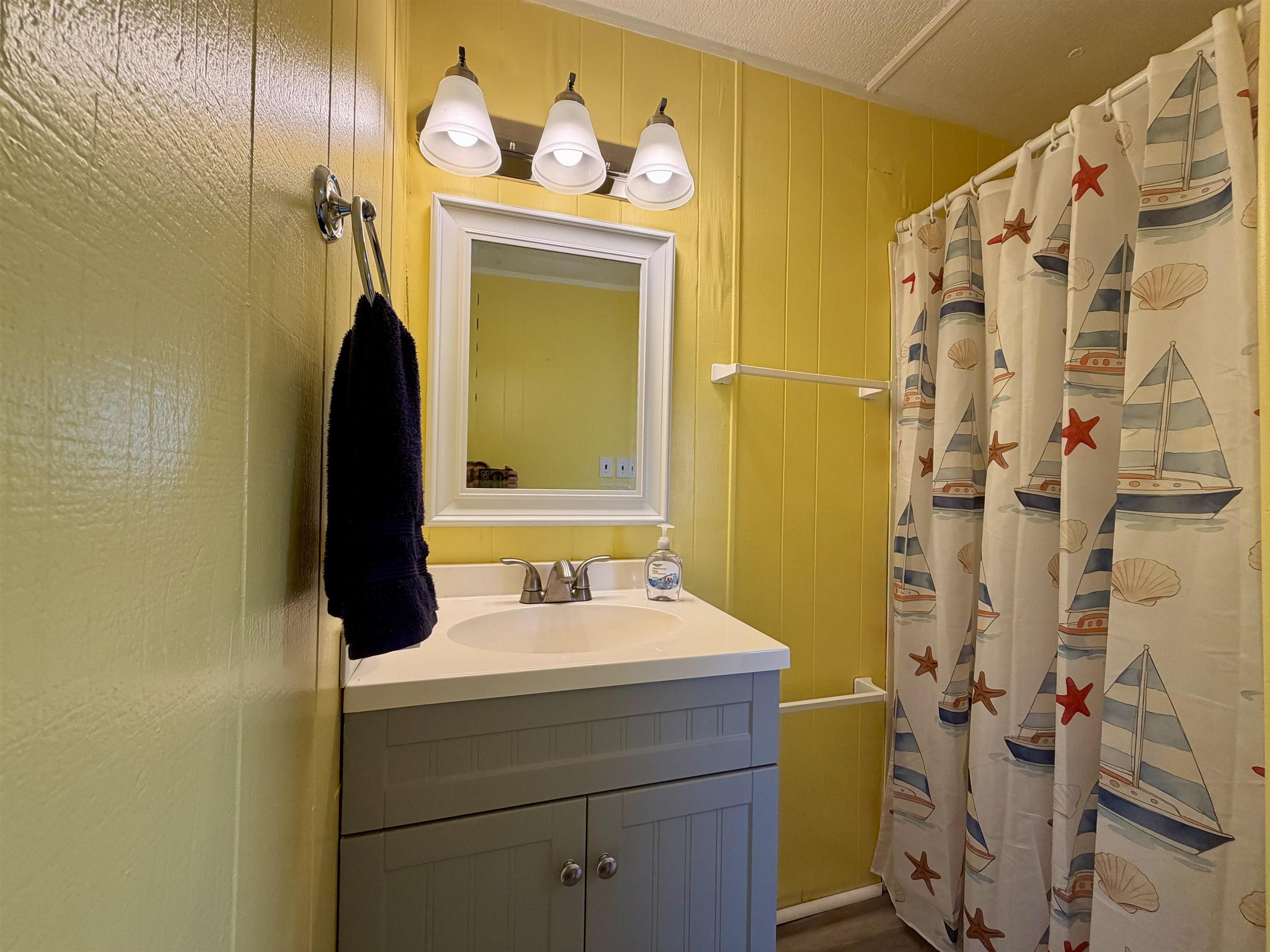 2051 Curlew Dr. Property Photo 8