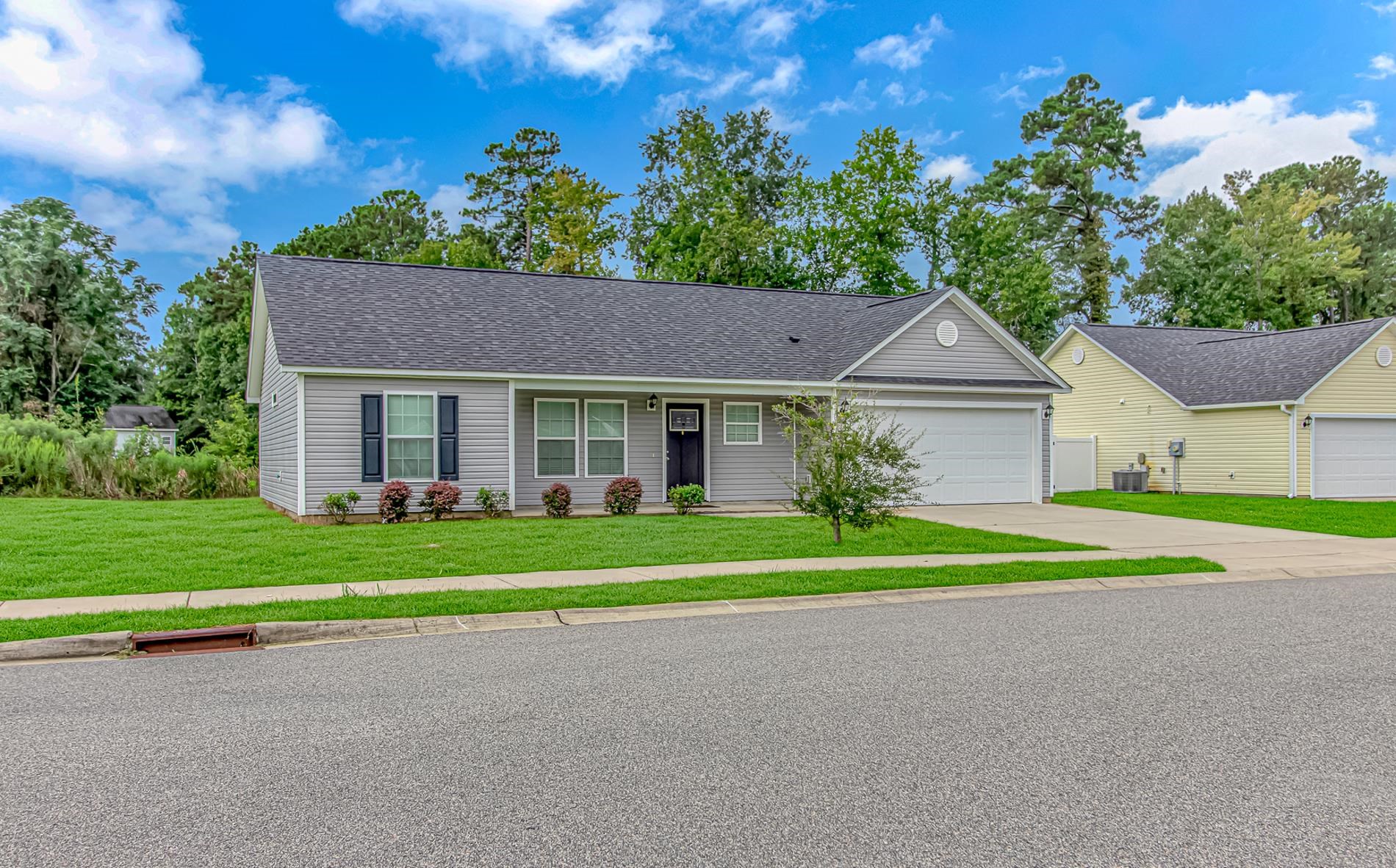 1430 Heirloom Dr. Property Photo 1