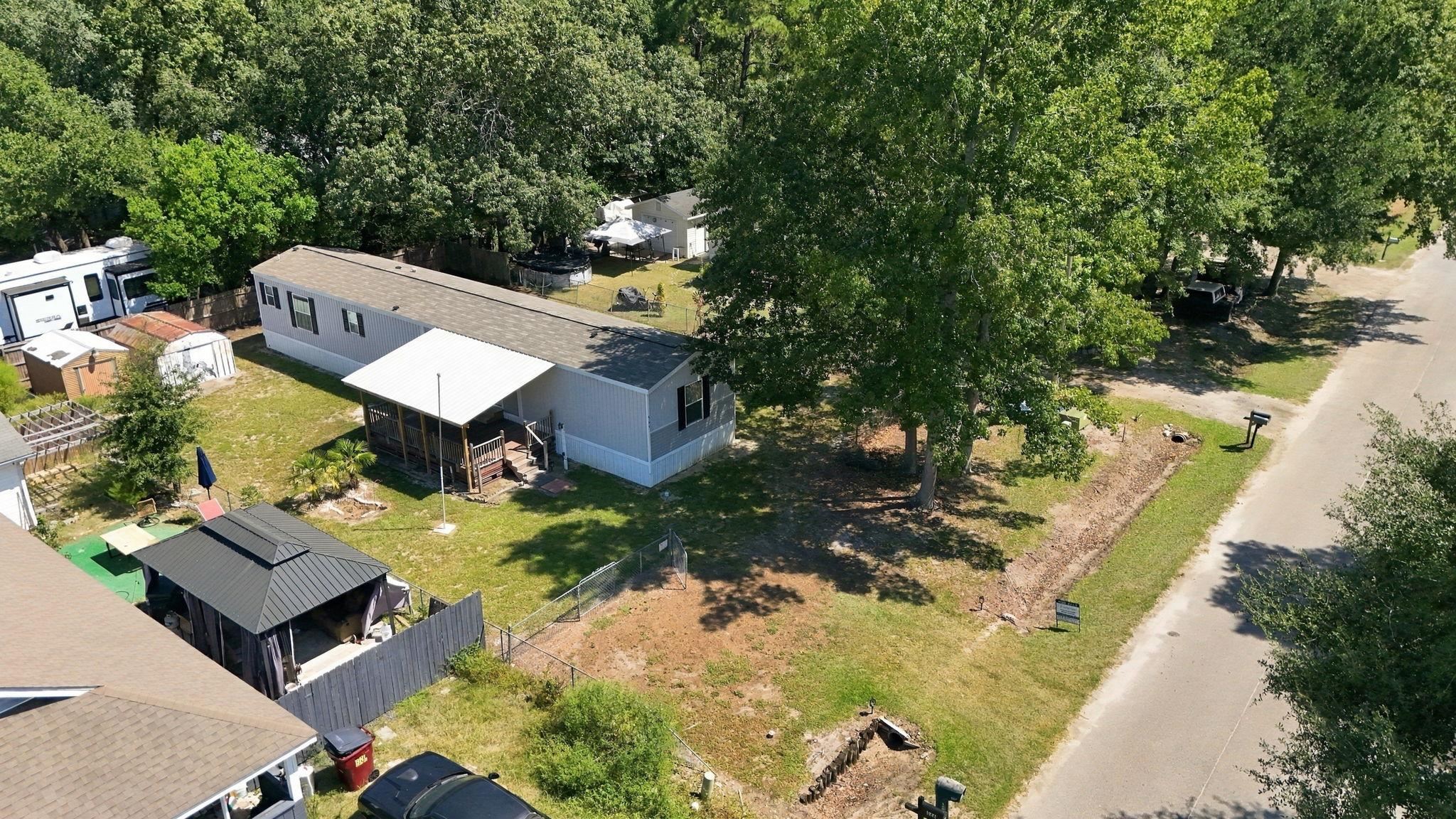 565 Summer Dr. Property Photo 5